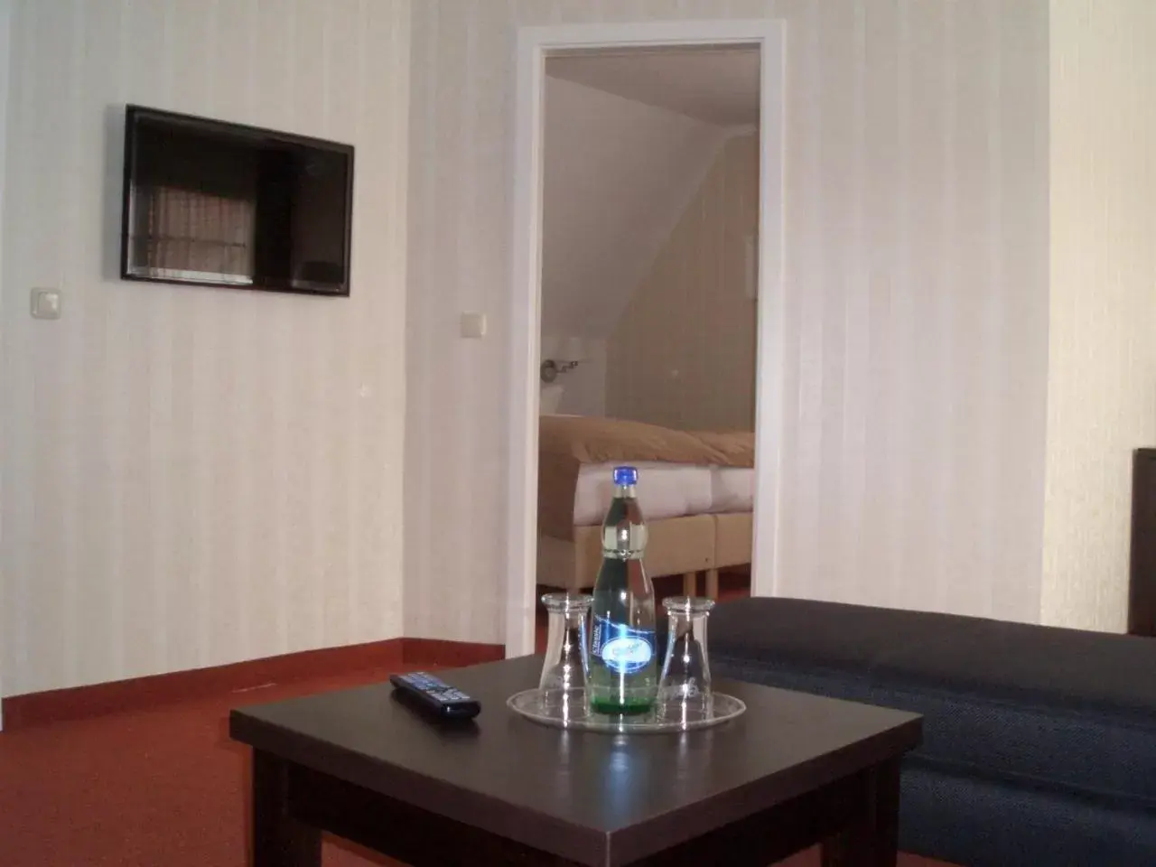 TV and multimedia, TV/Entertainment Center in Hotel Doberaner Hof