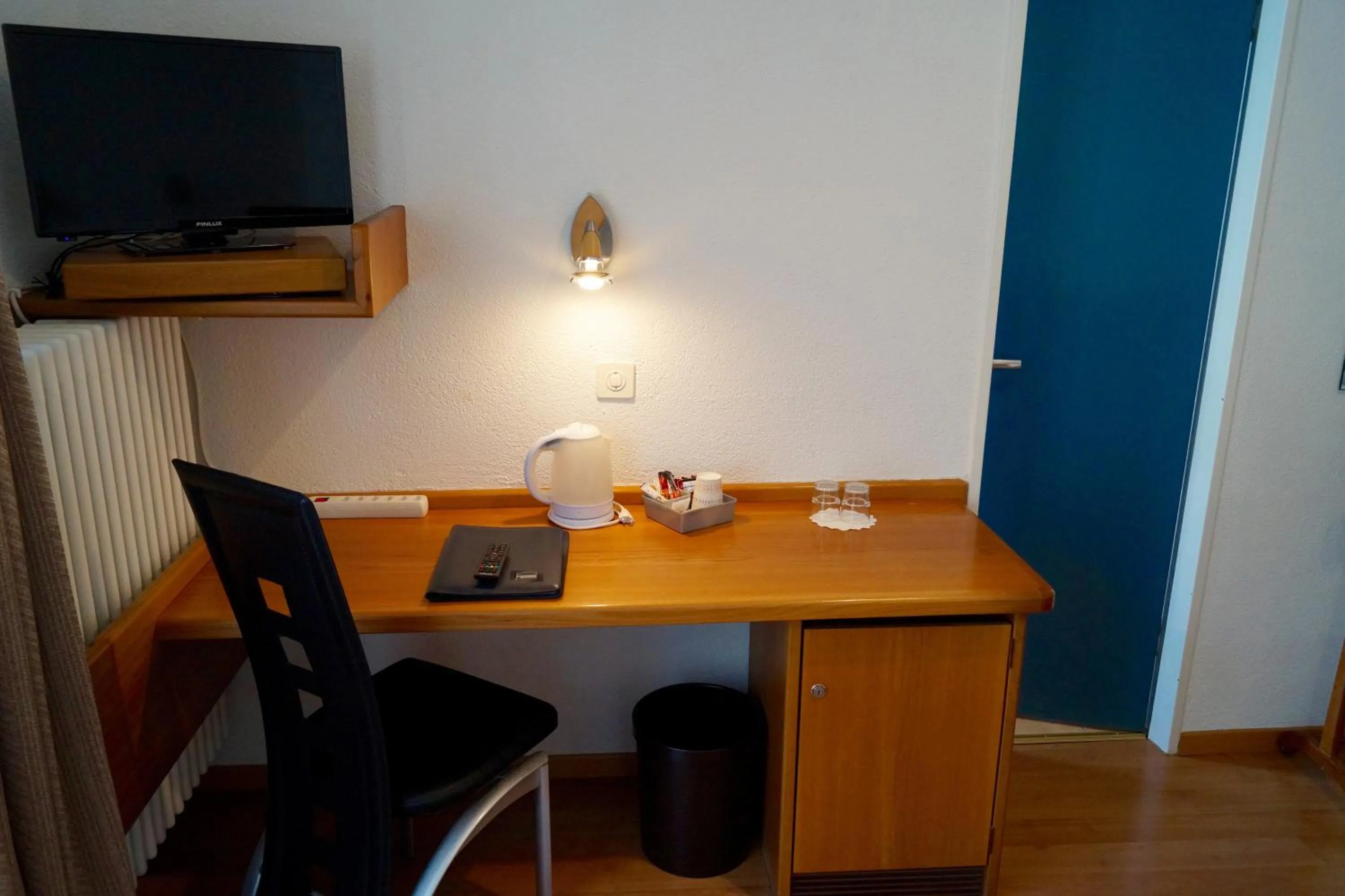 TV and multimedia in Hotel Victoria