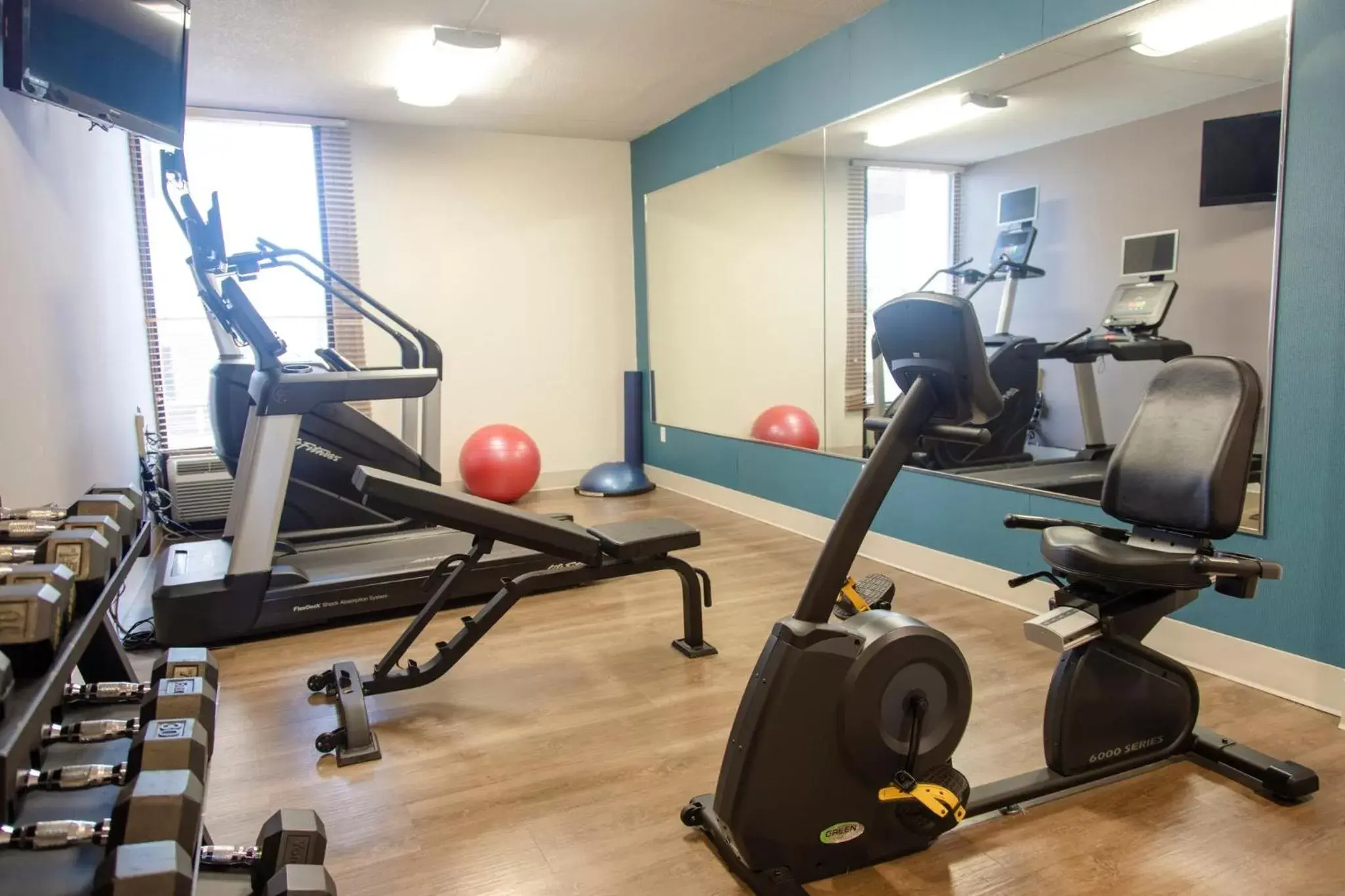 Fitness centre/facilities, Fitness Center/Facilities in Holiday Inn Express Marshfield - Springfield Area, an IHG Hotel