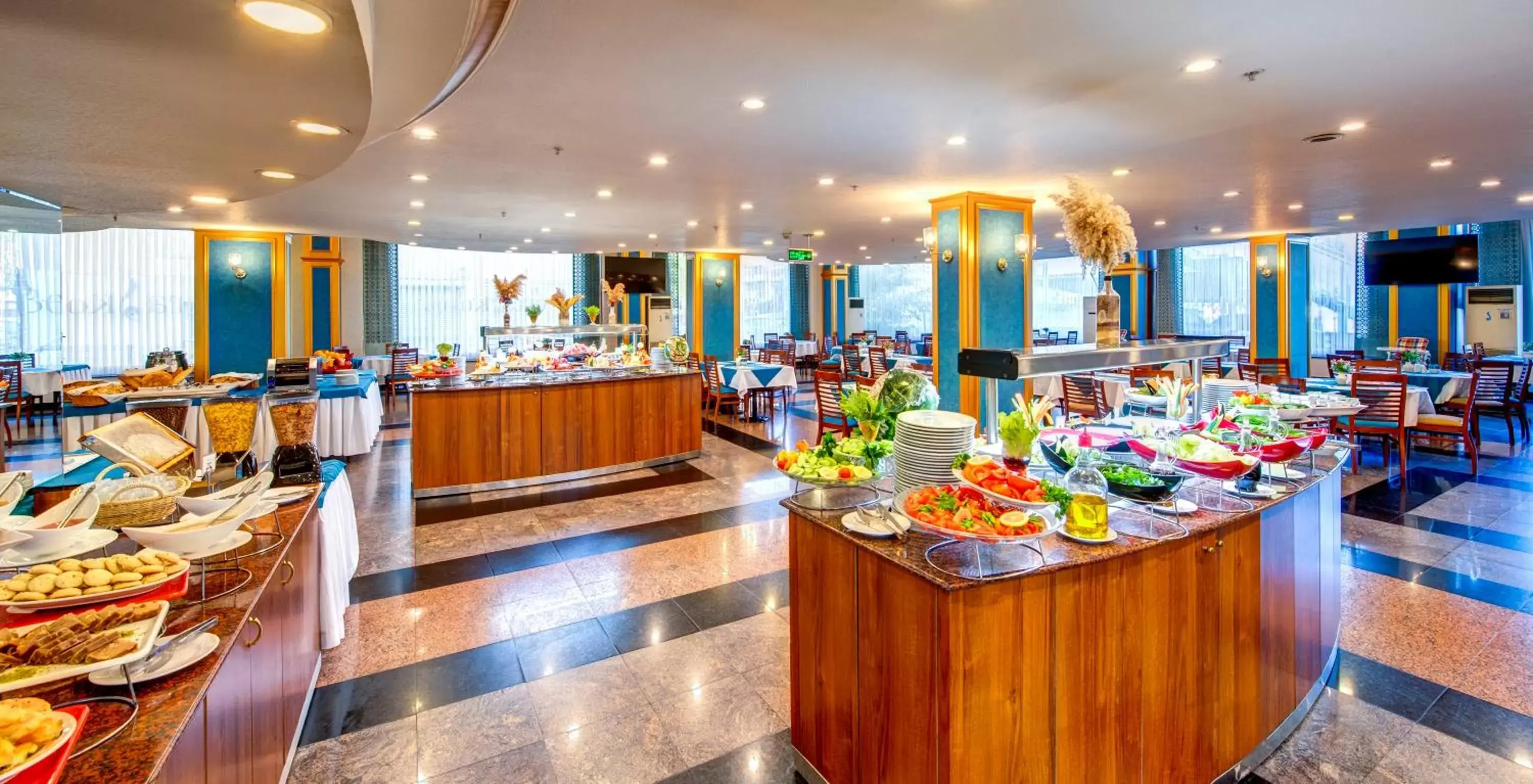 Restaurant/places to eat, Food in Bera Konya Hotel