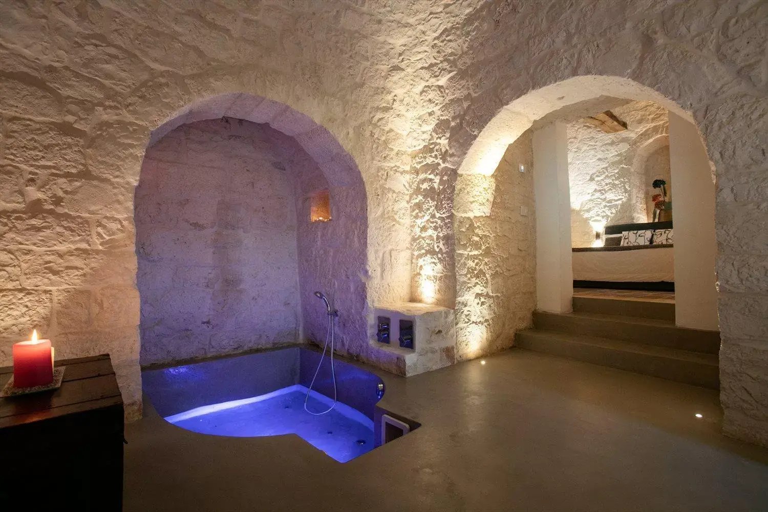 Hot Tub, Swimming Pool in DIMORA RITUNNO