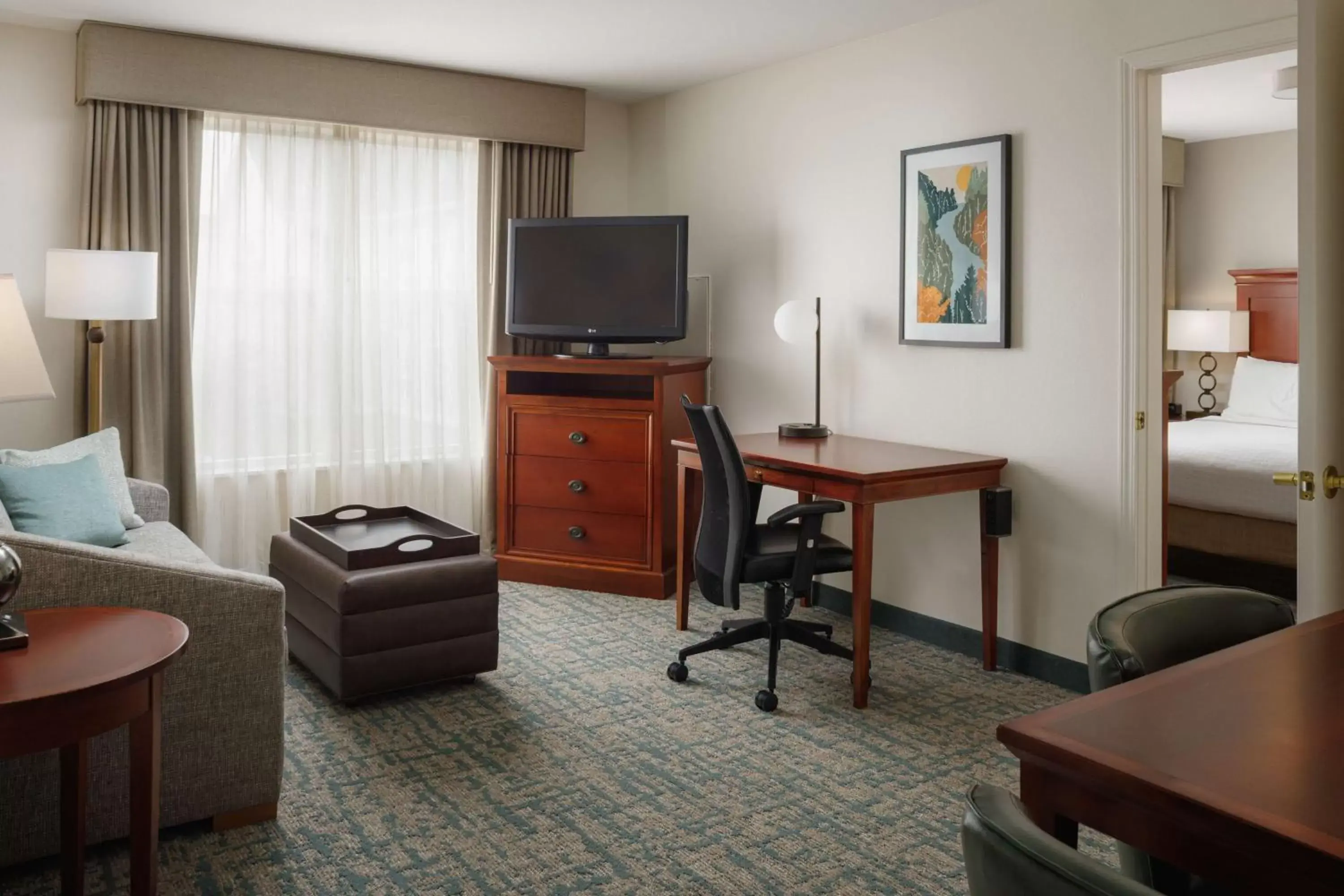 Living room, TV/Entertainment Center in Homewood Suites by Hilton Knoxville West at Turkey Creek