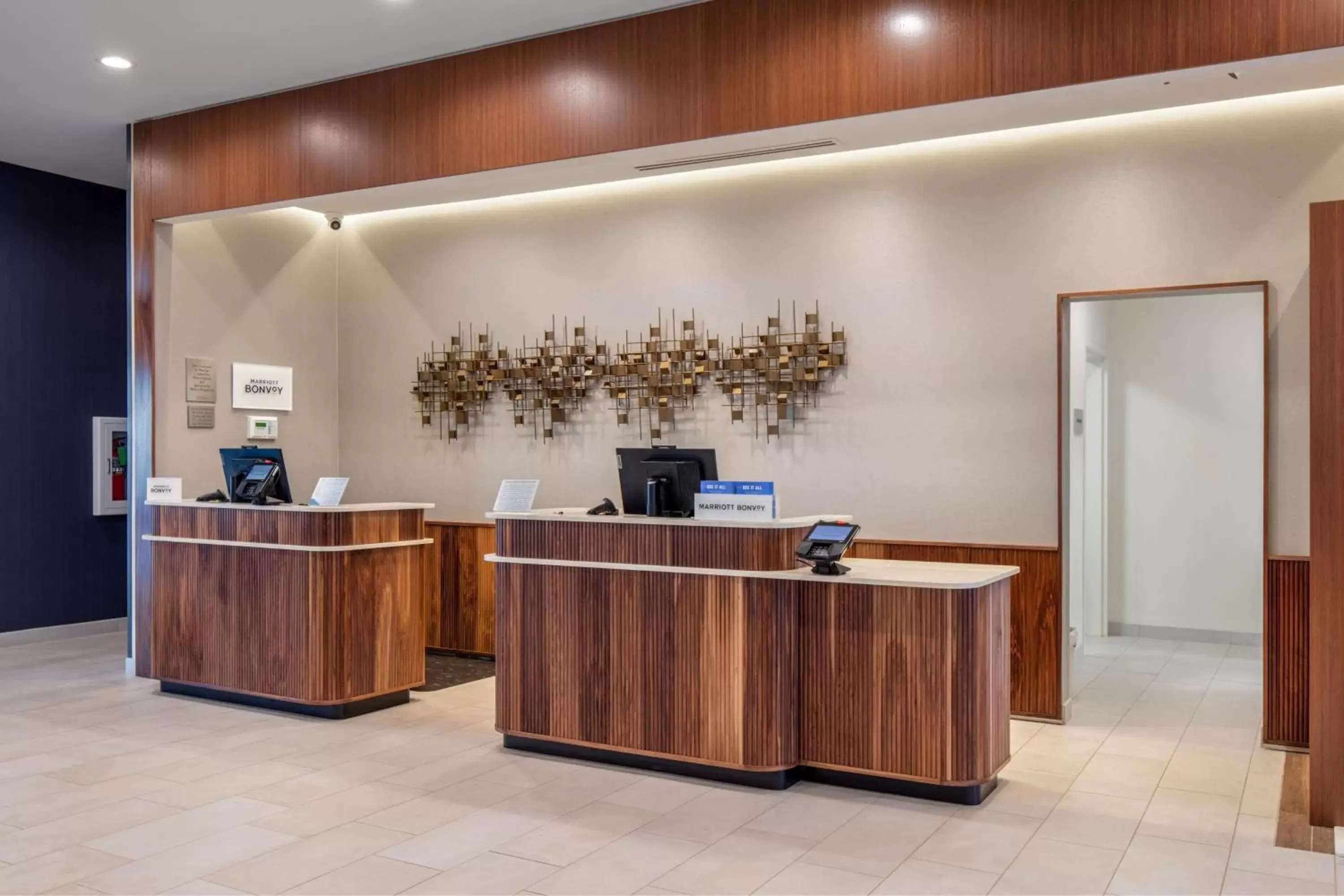 Lobby or reception, Lobby/Reception in Courtyard by Marriott Conway