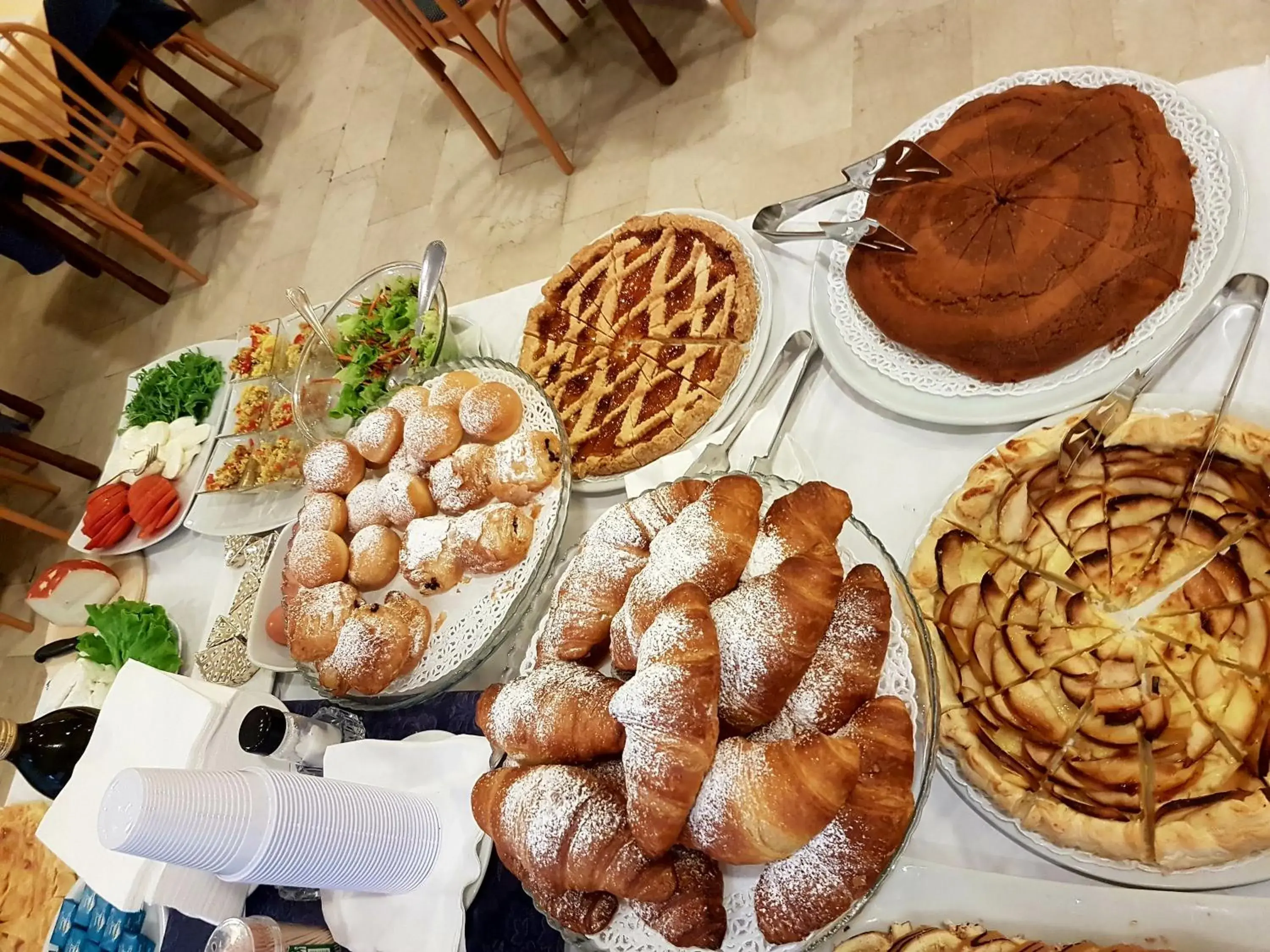 Buffet breakfast in Hotel St Pierre