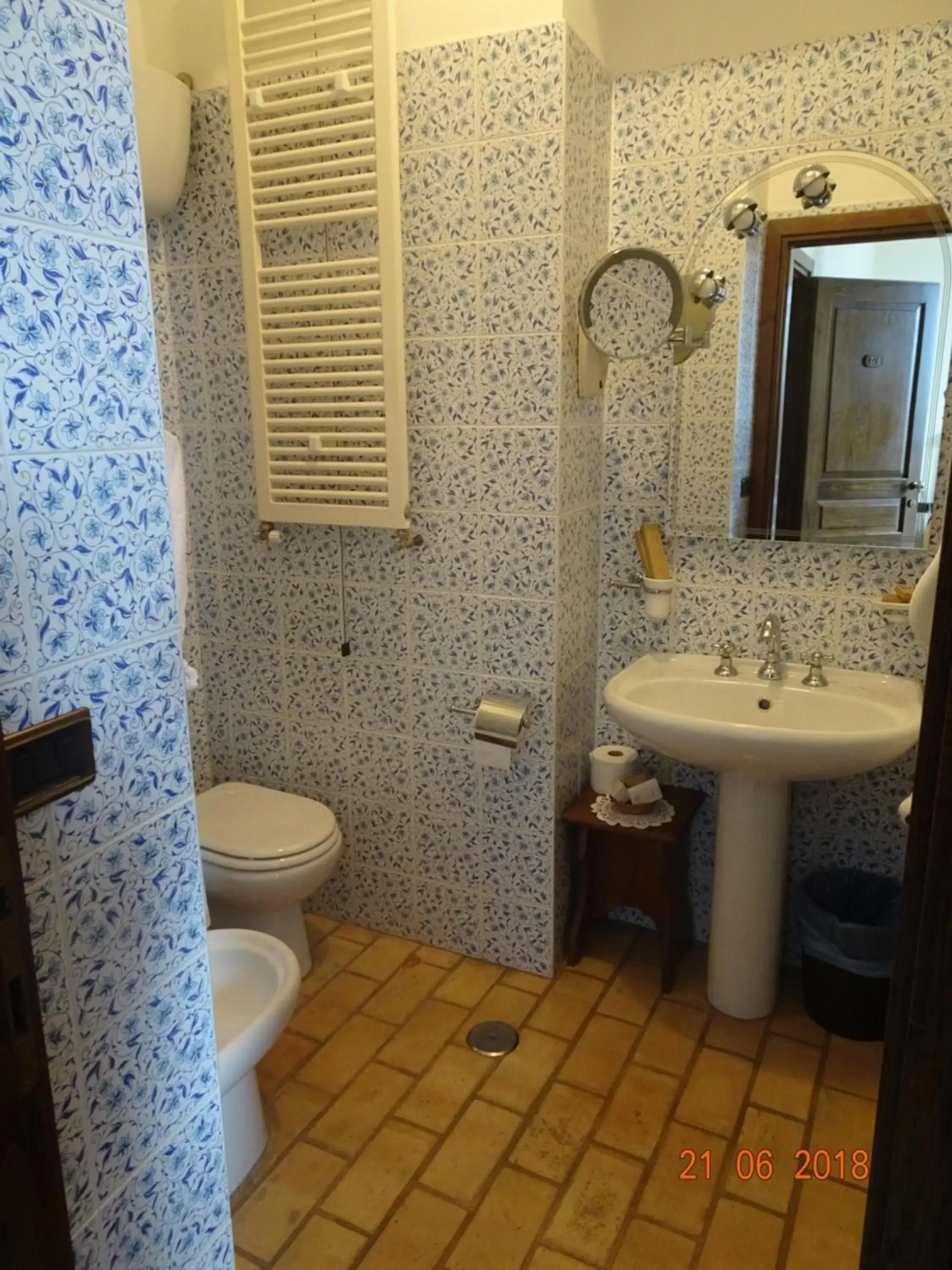 Bathroom in Castello di Altomonte