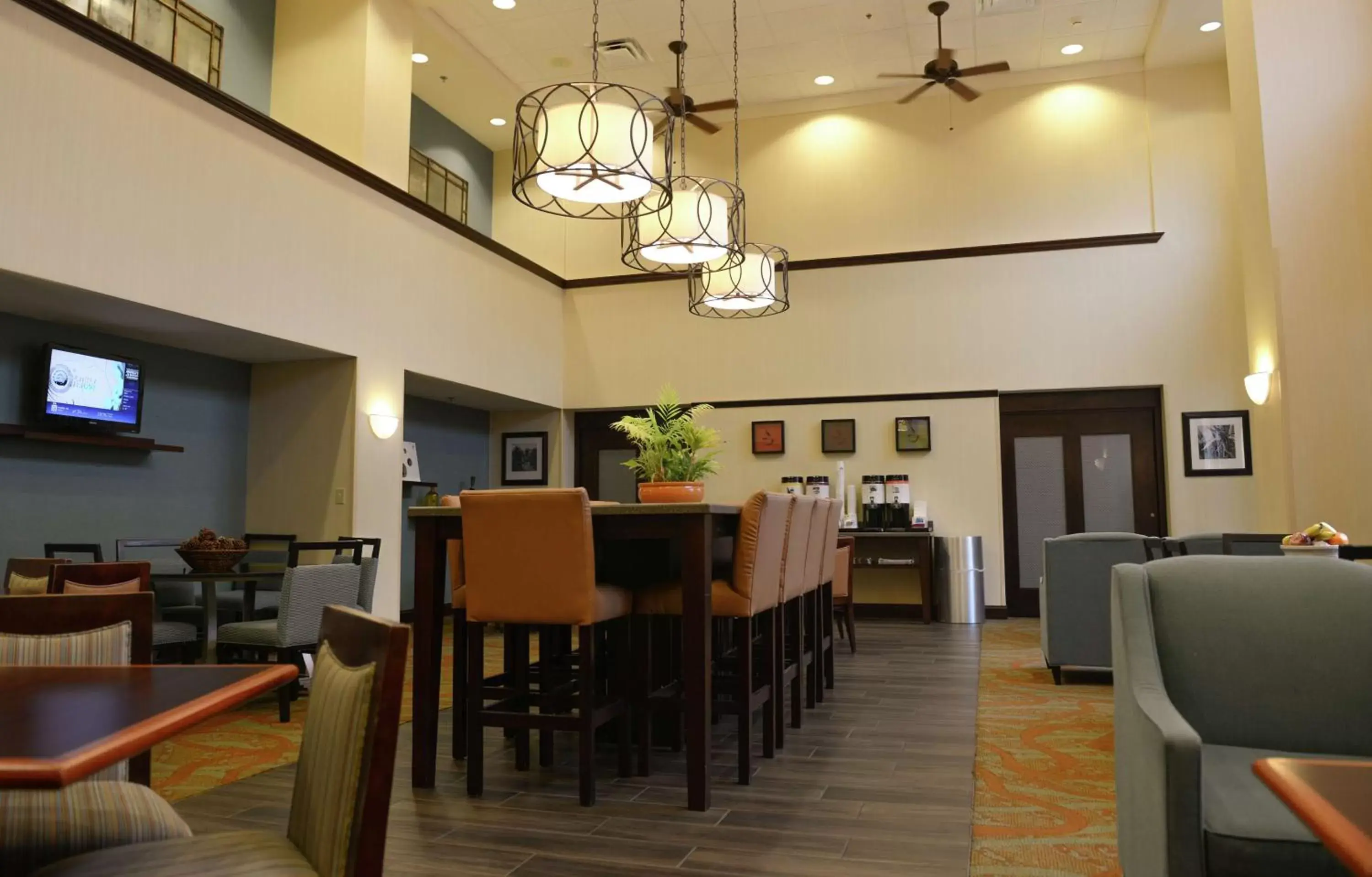 Dining area, Restaurant/Places to Eat in Hampton Inn & Suites-Knoxville/North I-75