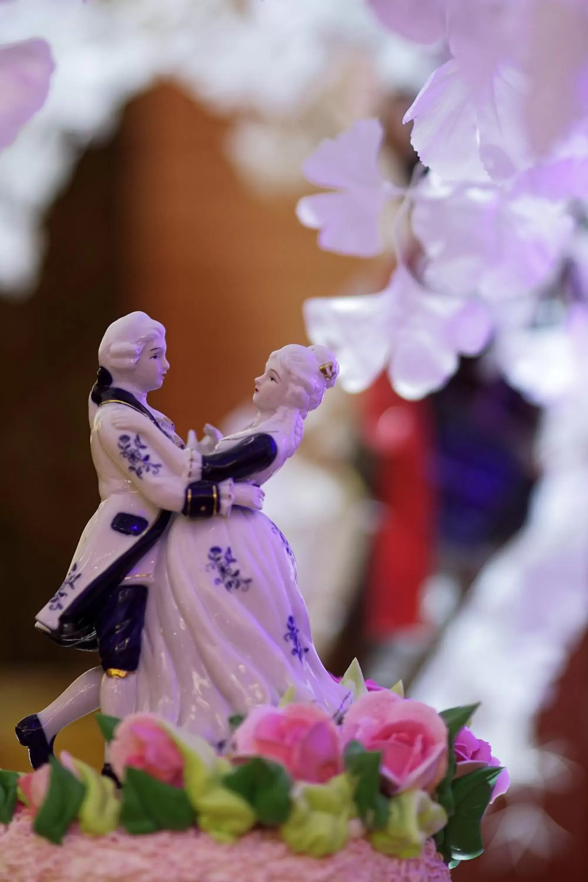 Evening entertainment in Pangeran Beach Hotel Evening entertainment in Pangeran Beach Hotel