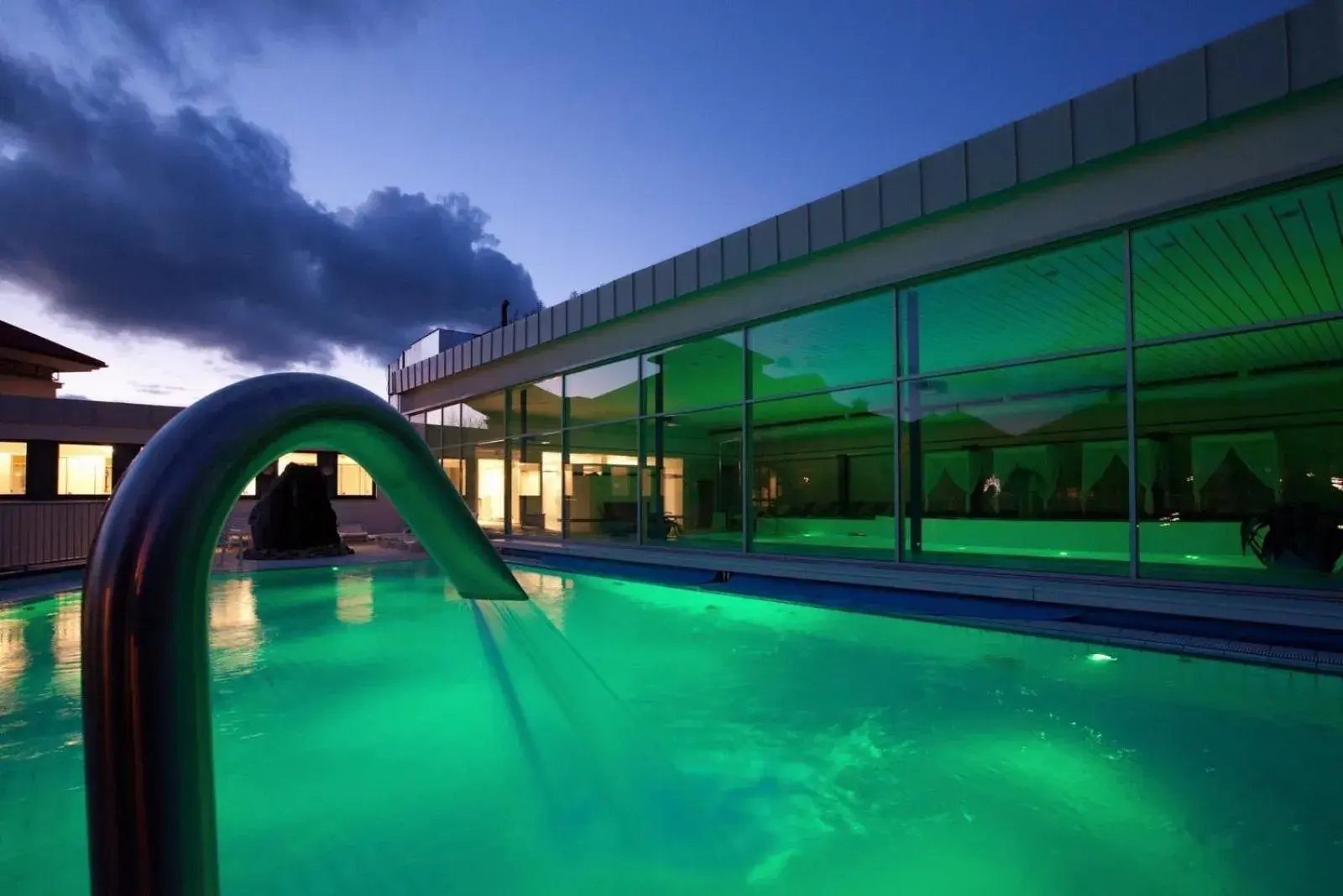 Swimming Pool in Göbel's Hotel AquaVita