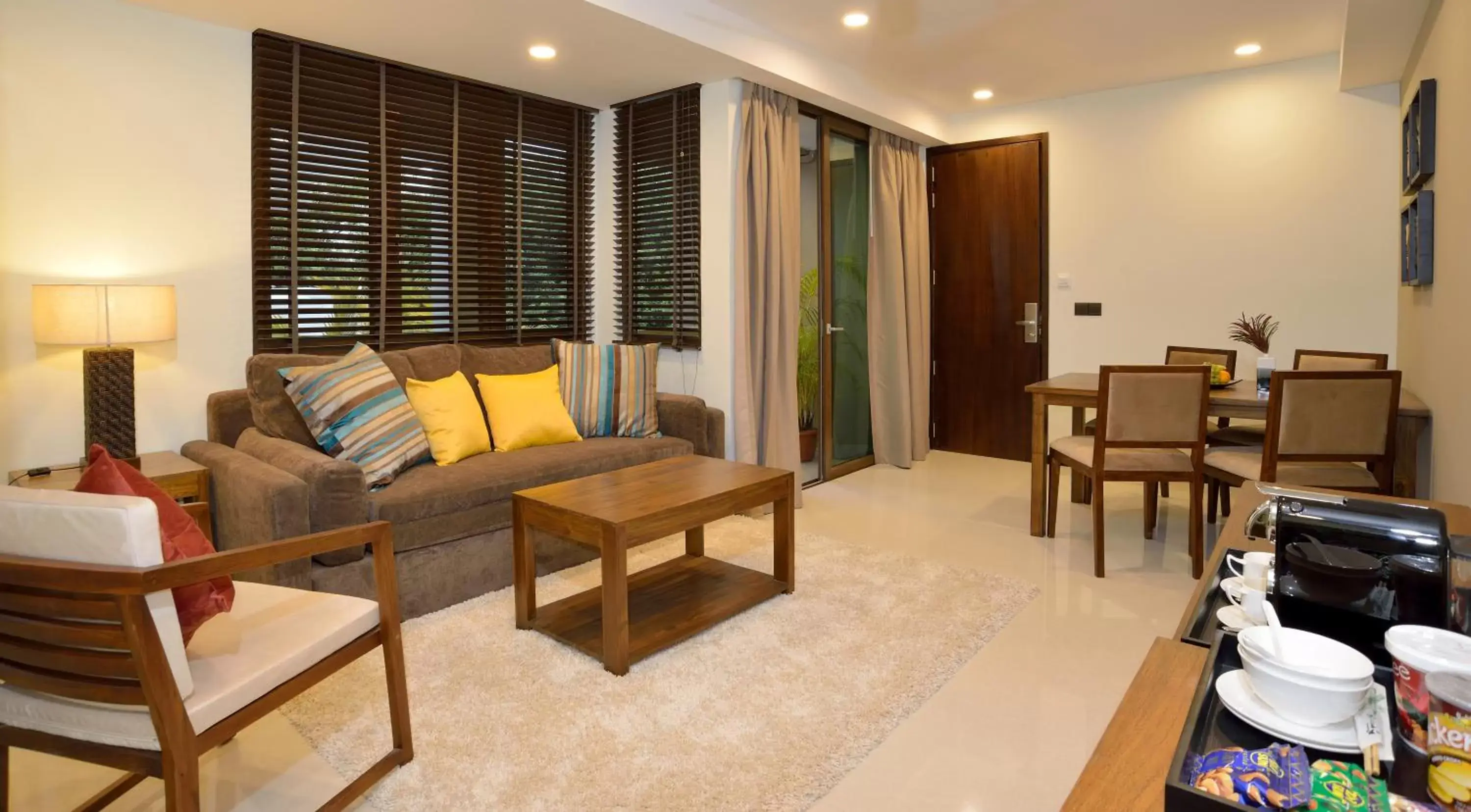 Living room, Seating Area in The Somerset Hotel