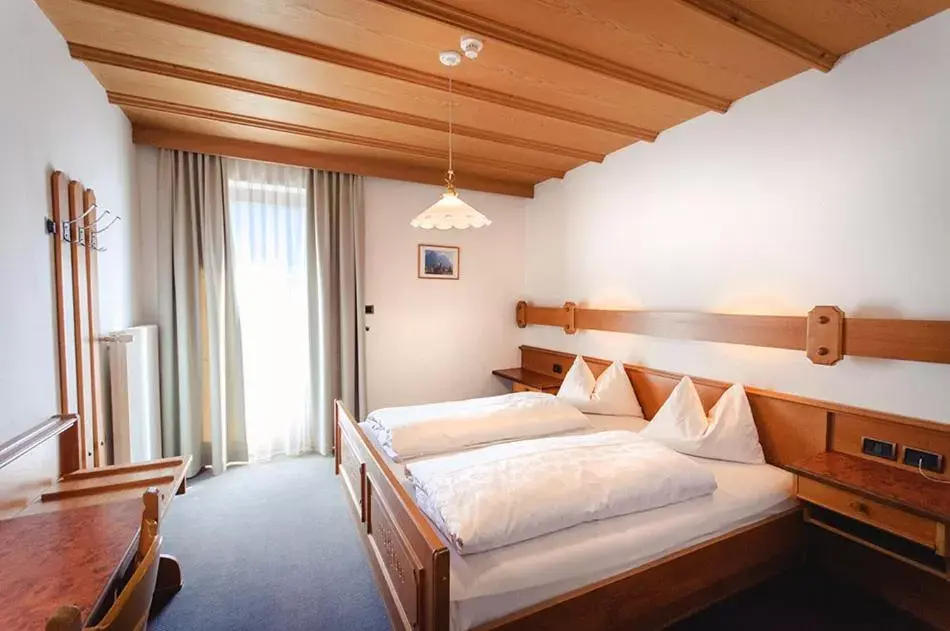 Double Room with Mountain View in Smy Koflerhof Wellness & Spa Dolomiti