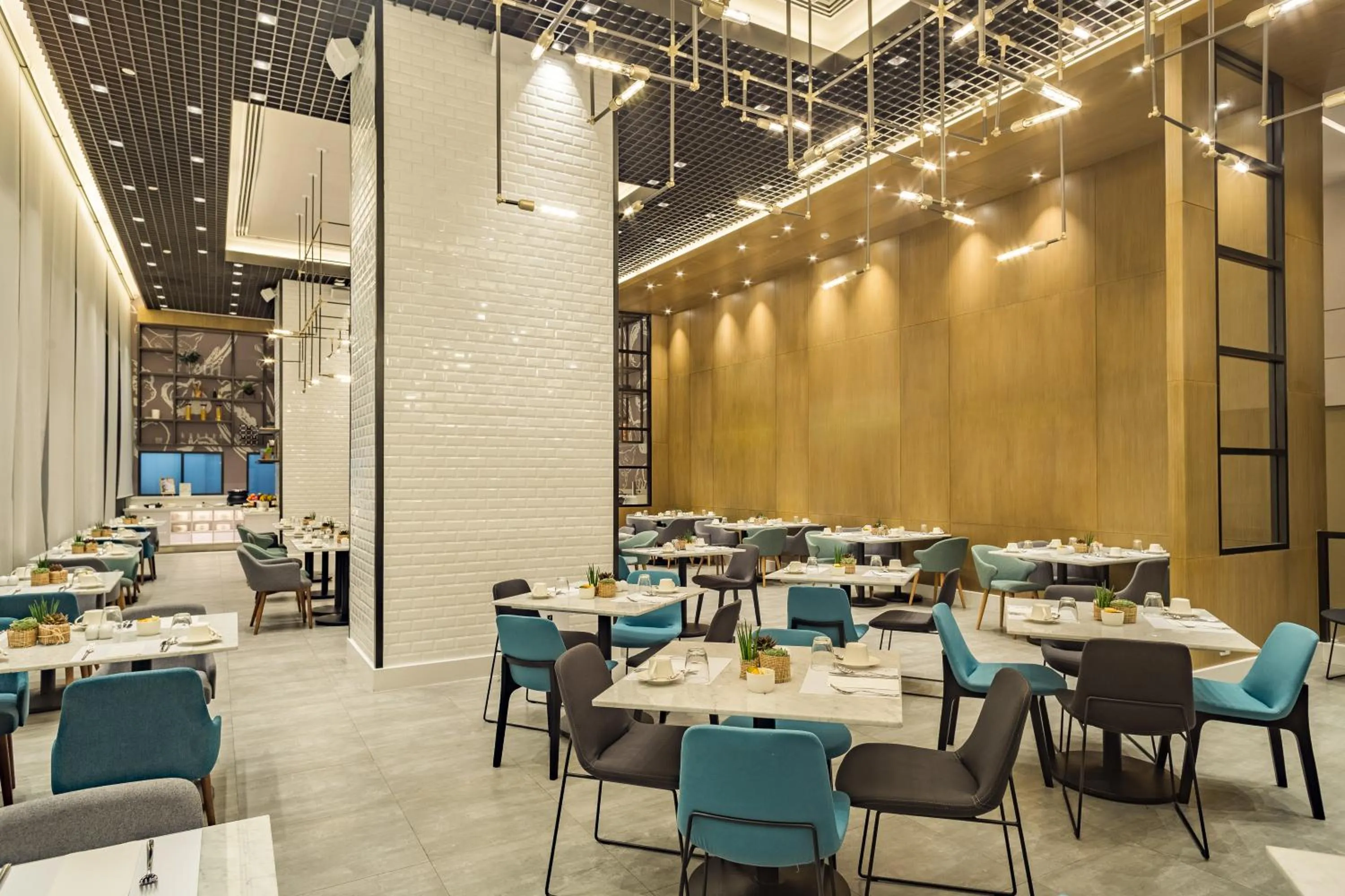 Restaurant/places to eat in Citadines Bay City Manila