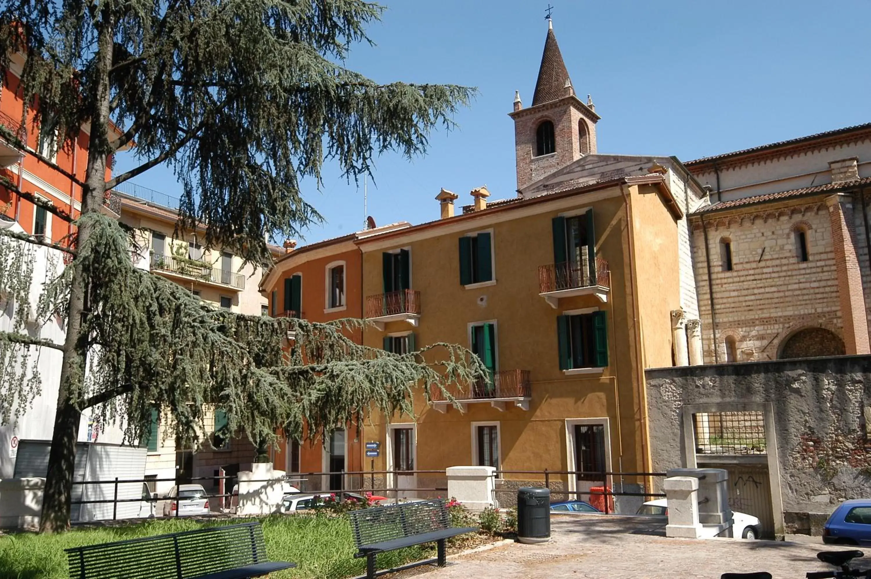 Facade/entrance, Property Building in Hotel Mastino