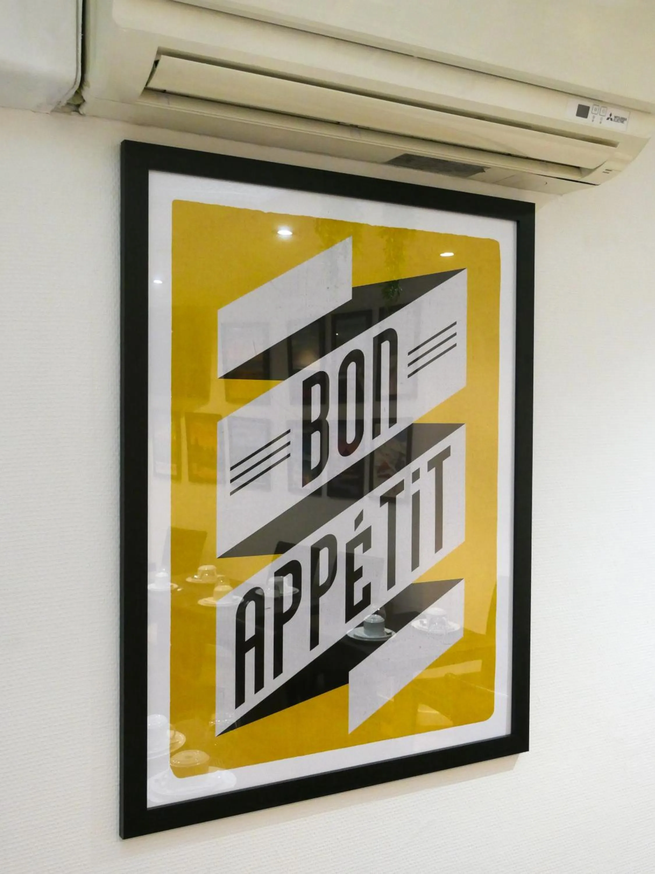 Decorative detail in Hôtel de France Quartier Latin