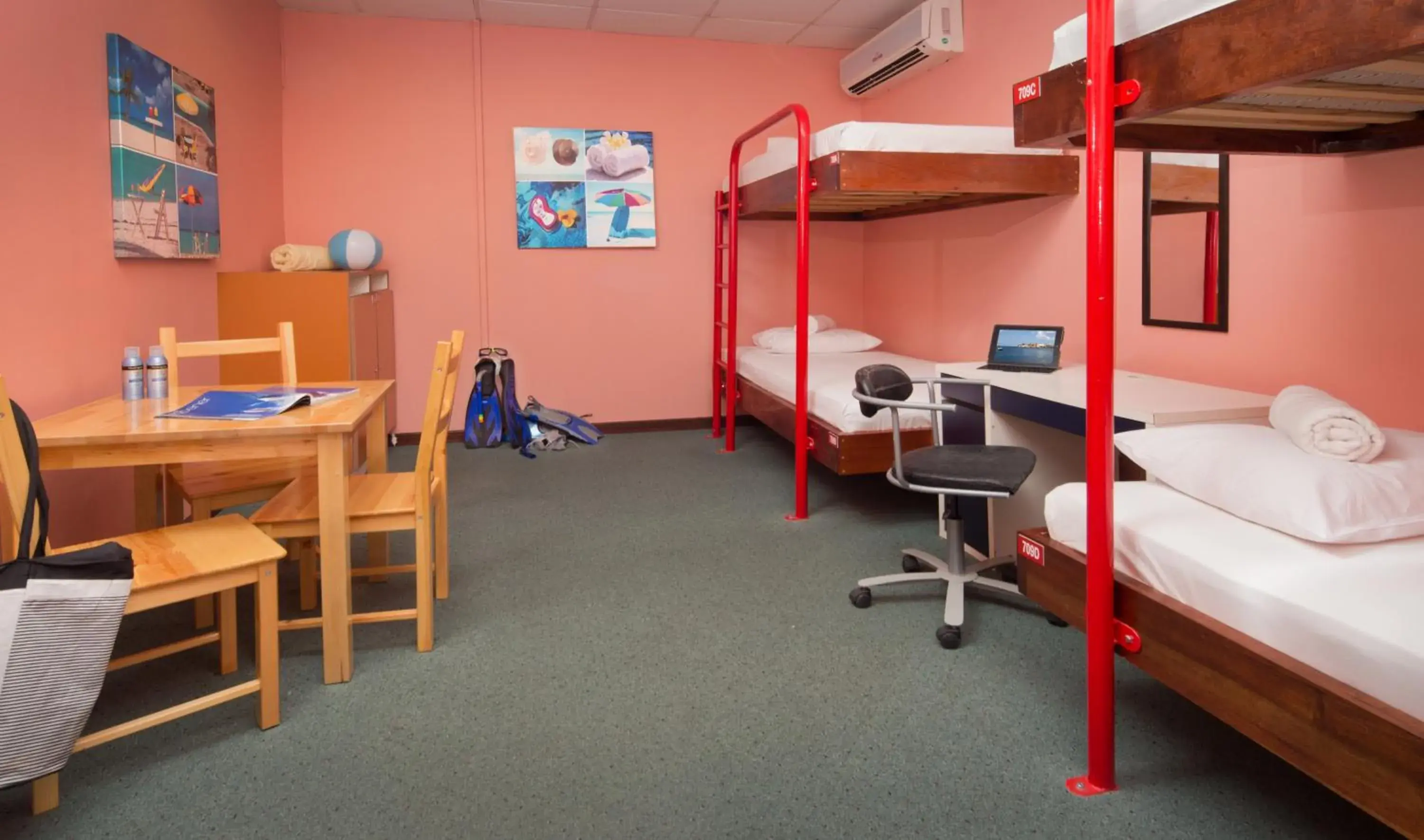 Property building, Bunk Bed in First Curacao Hostel