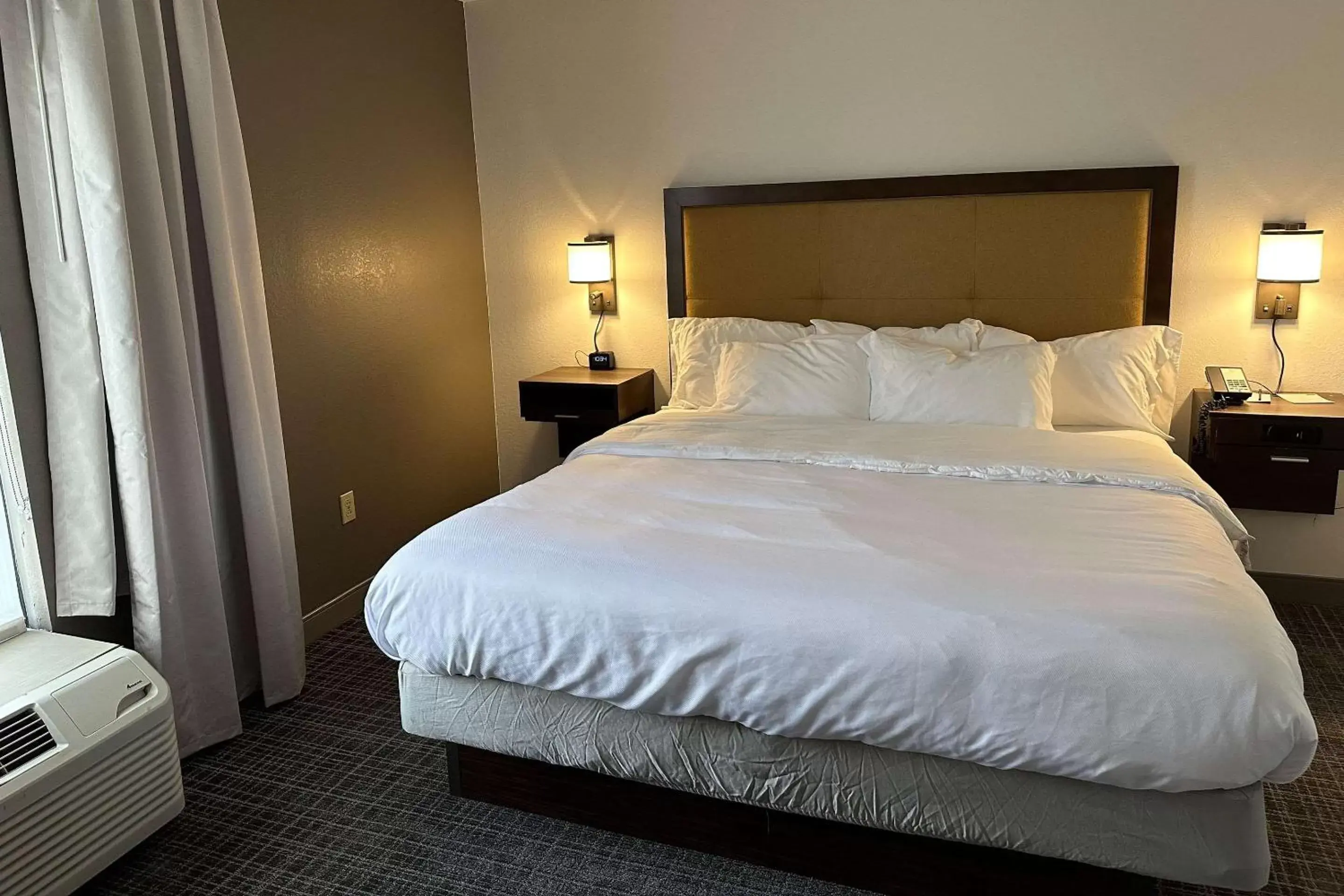Bedroom, Bed in Comfort Inn Laurel - Fort Meade