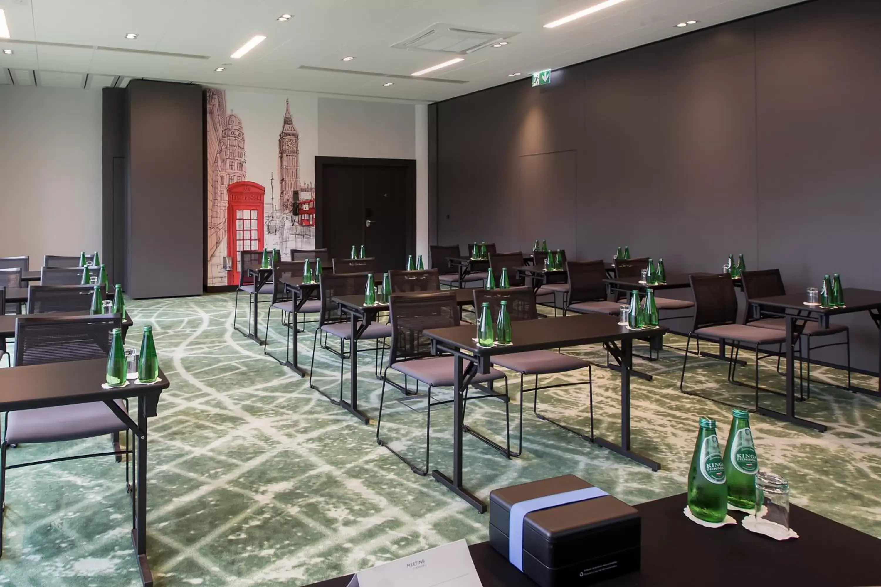 Meeting/conference room, Restaurant/Places to Eat in Novotel Wrocław Centrum