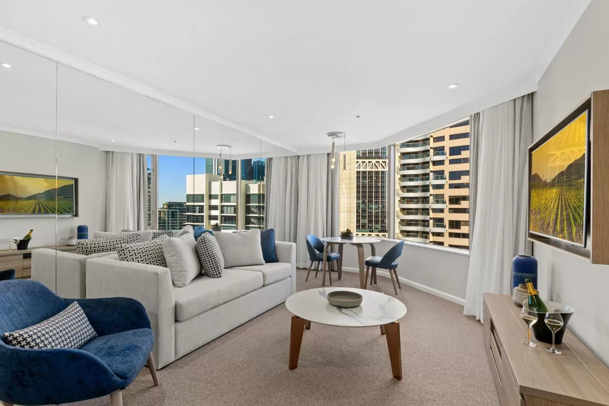 City view, Seating Area in The Sebel Quay West Suites Sydney