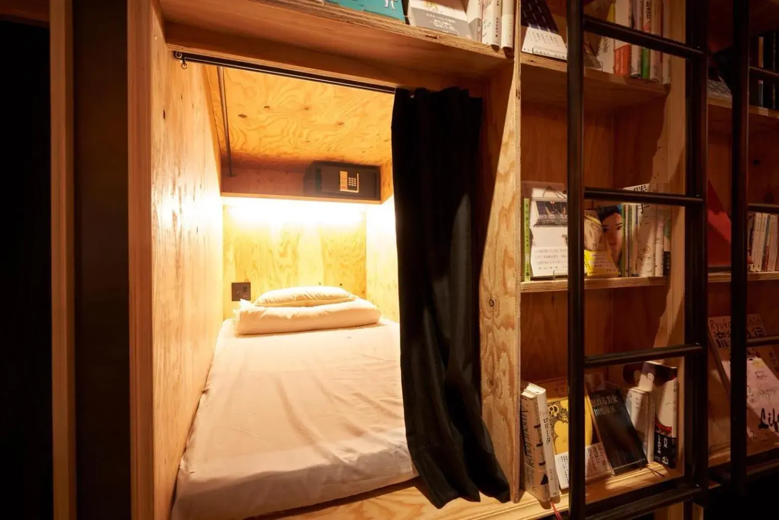 Bed in BOOK AND BED TOKYO SHINJUKU