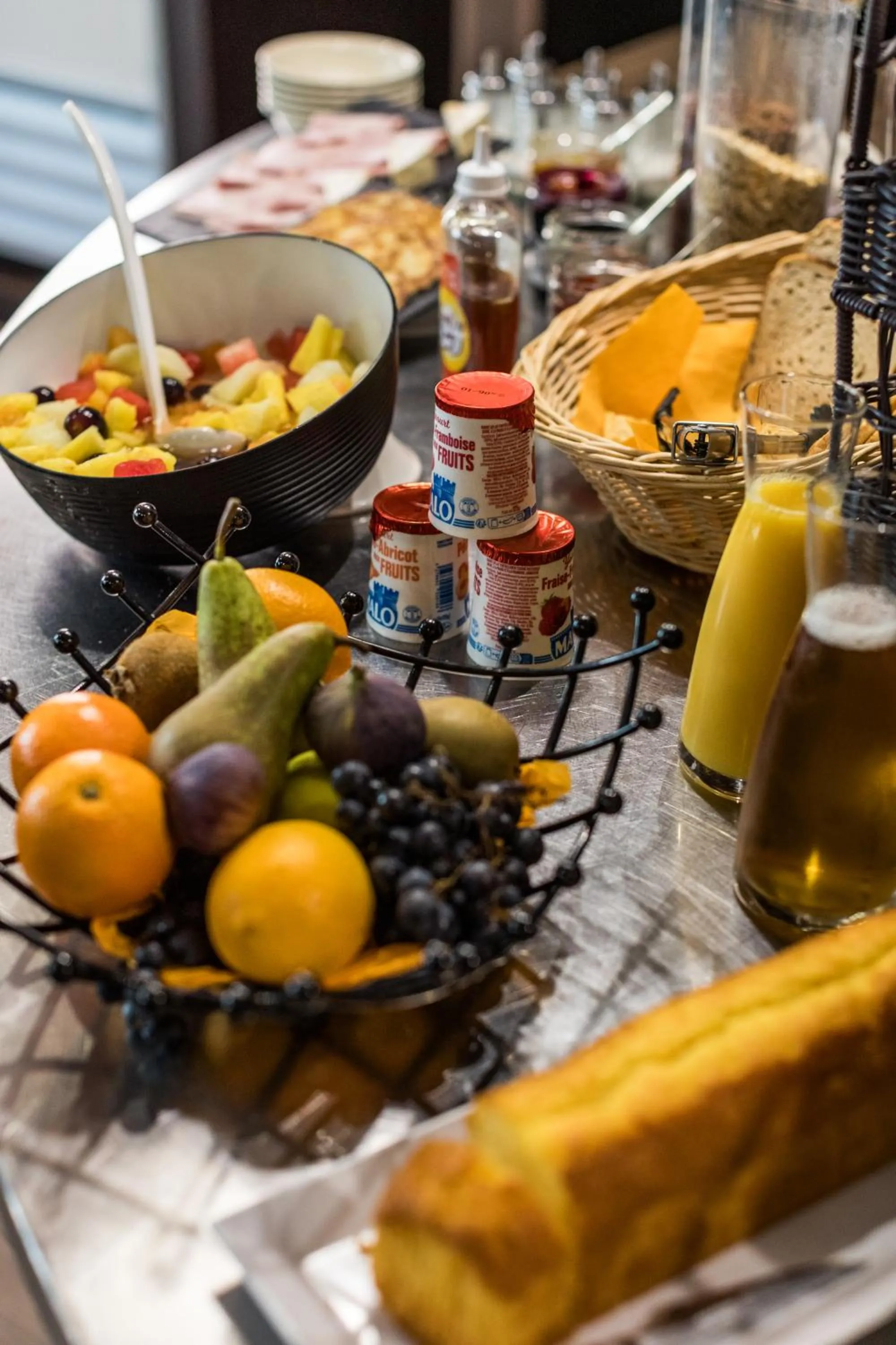 Restaurant/places to eat in Hotel-Restaurant Le Victoria