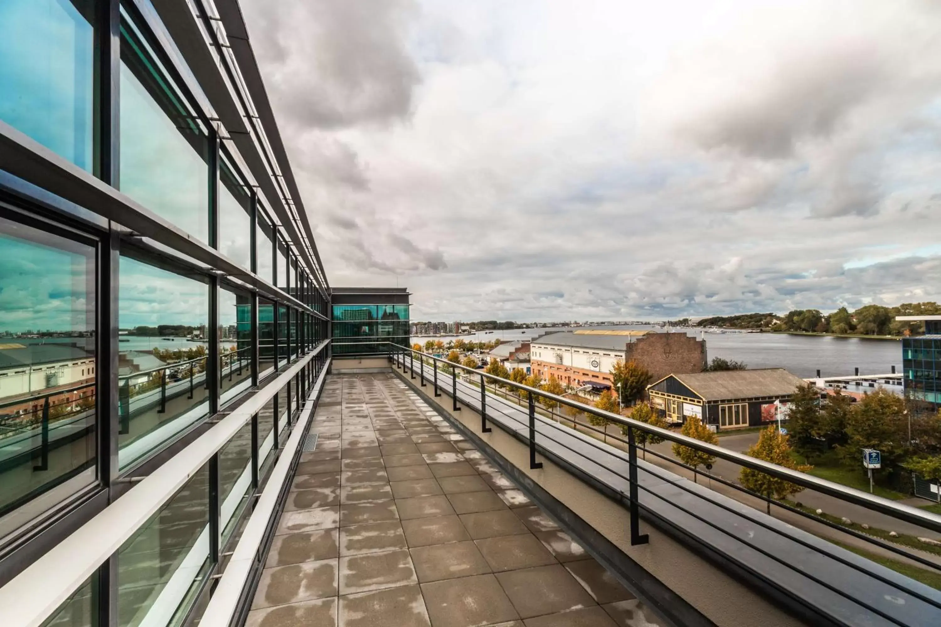 Patio in prizeotel Rostock-City