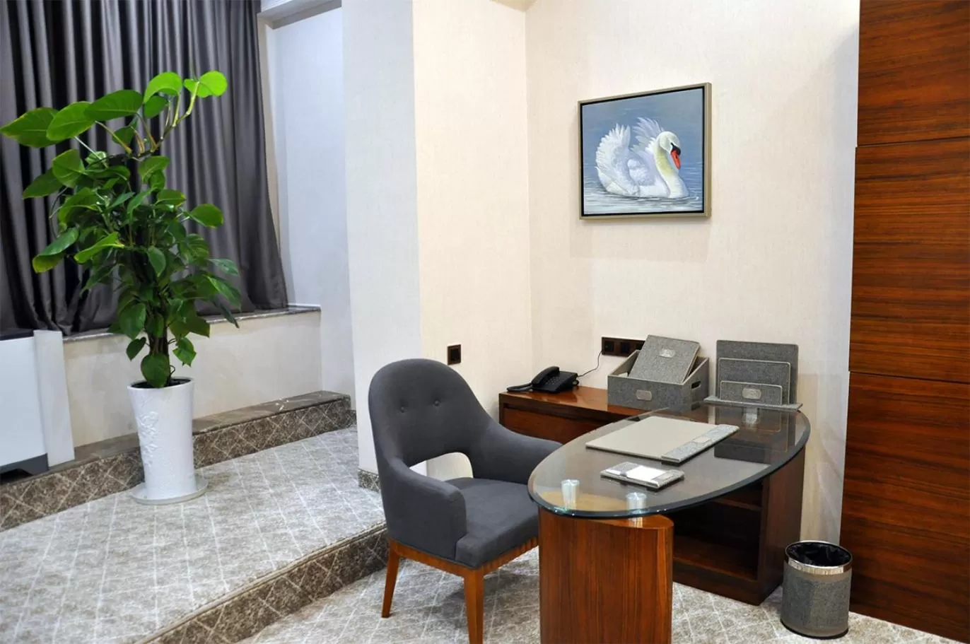 Parliament Palace Hotel