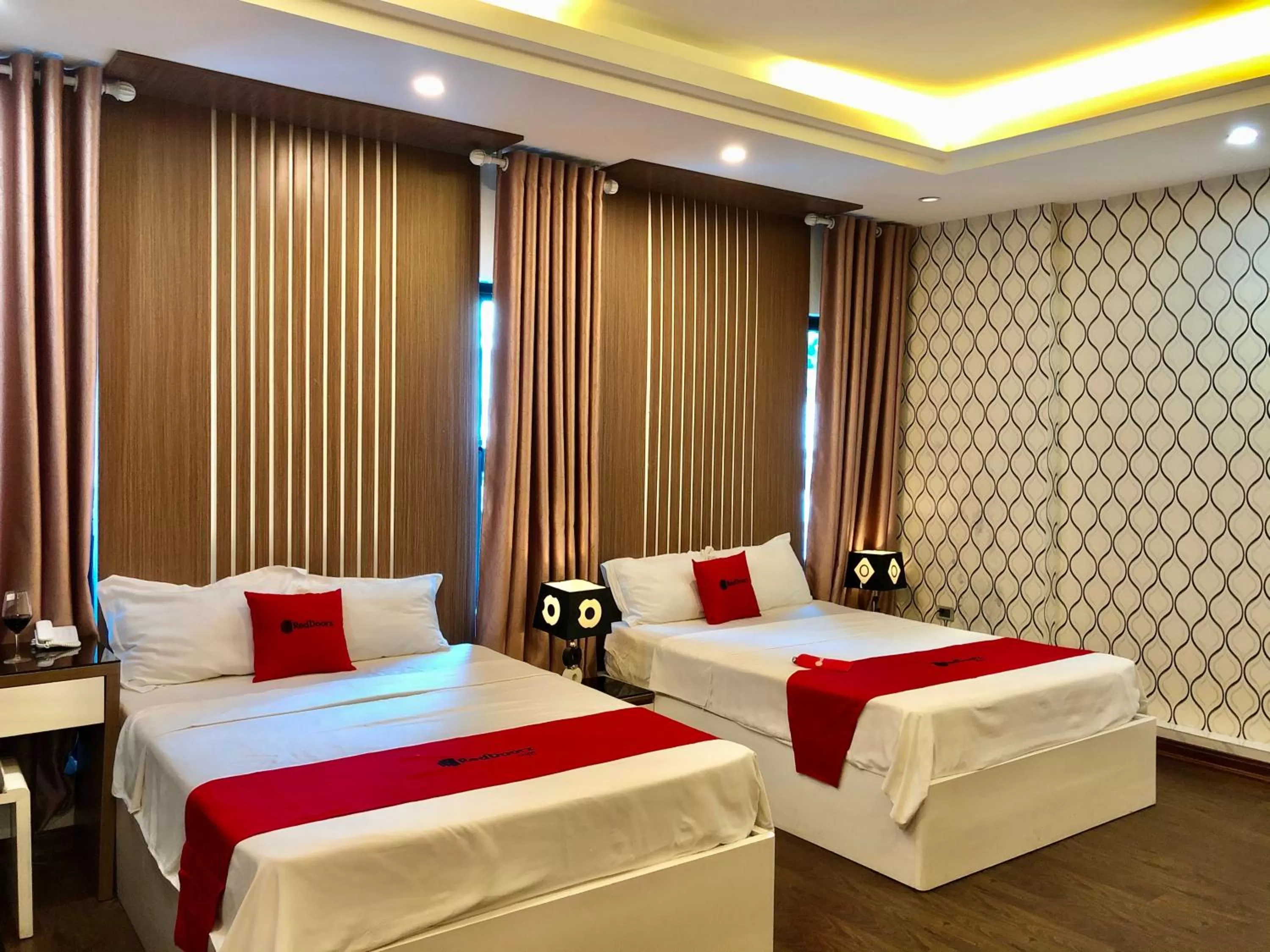 Photo of the whole room, Bed in The Royal Hotel Near West Lake