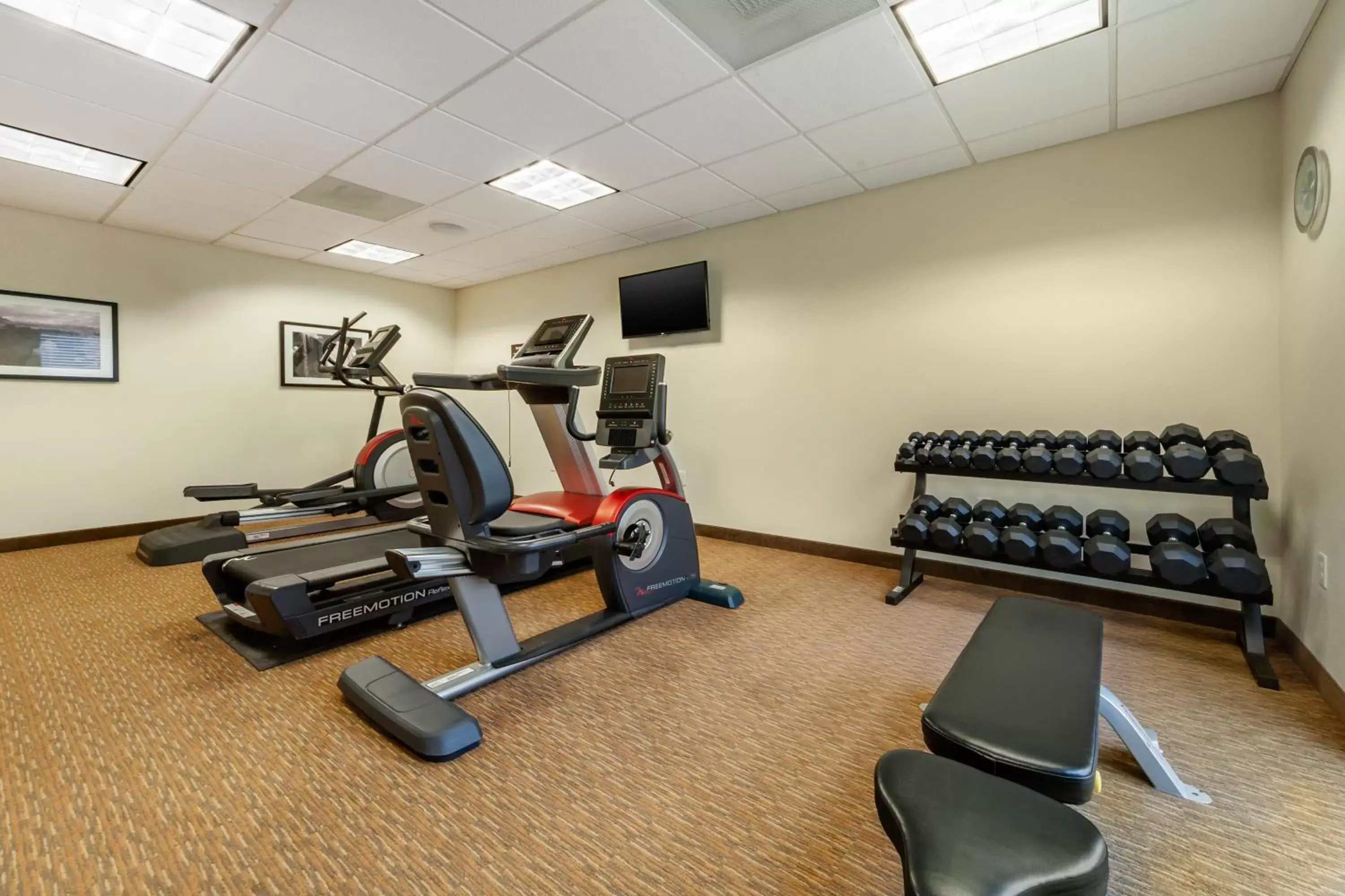 Fitness centre/facilities, Fitness Center/Facilities in Sleep Inn & Suites Devils Lake