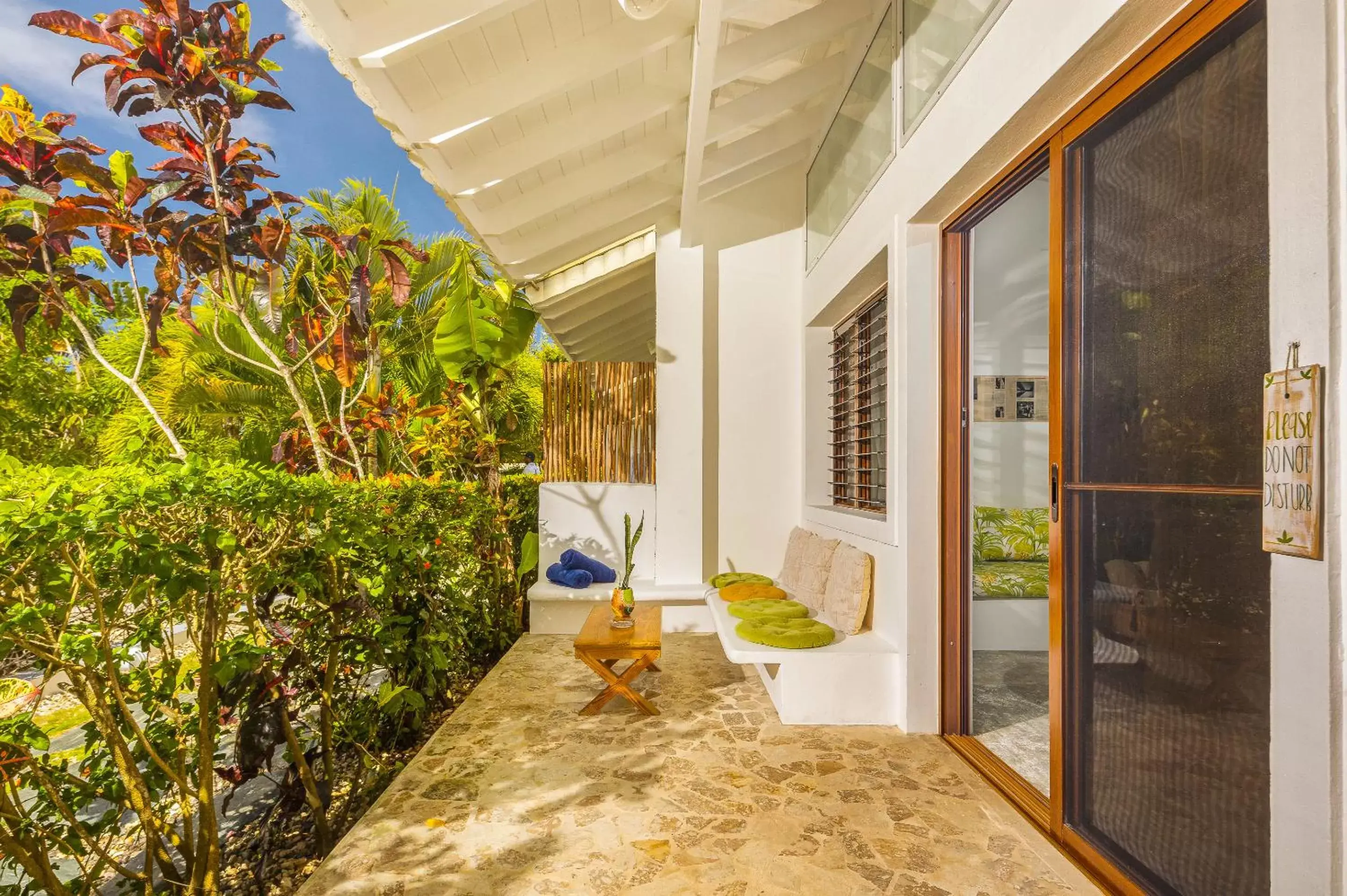 Balcony/Terrace in El Encuentro Surf Lodge