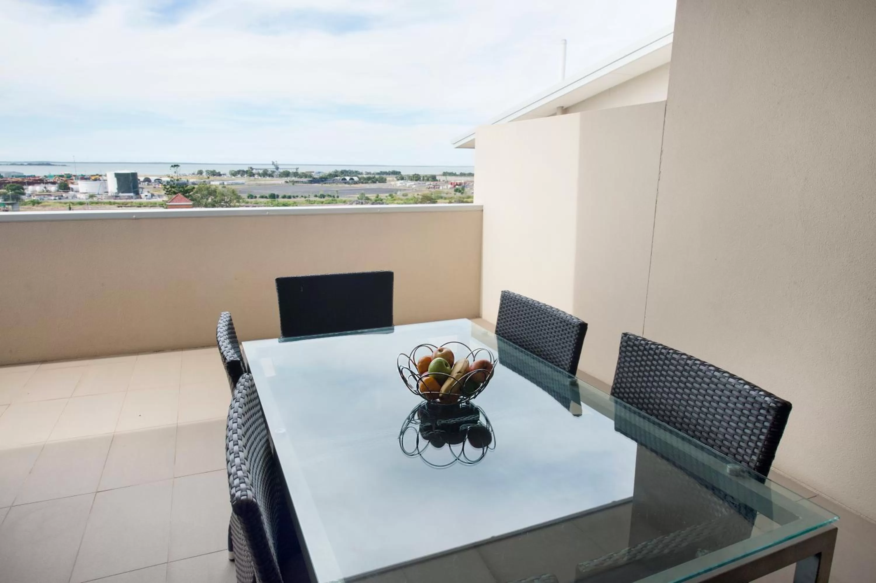 Balcony/Terrace in Gladstone City Central Apartment Hotel Official