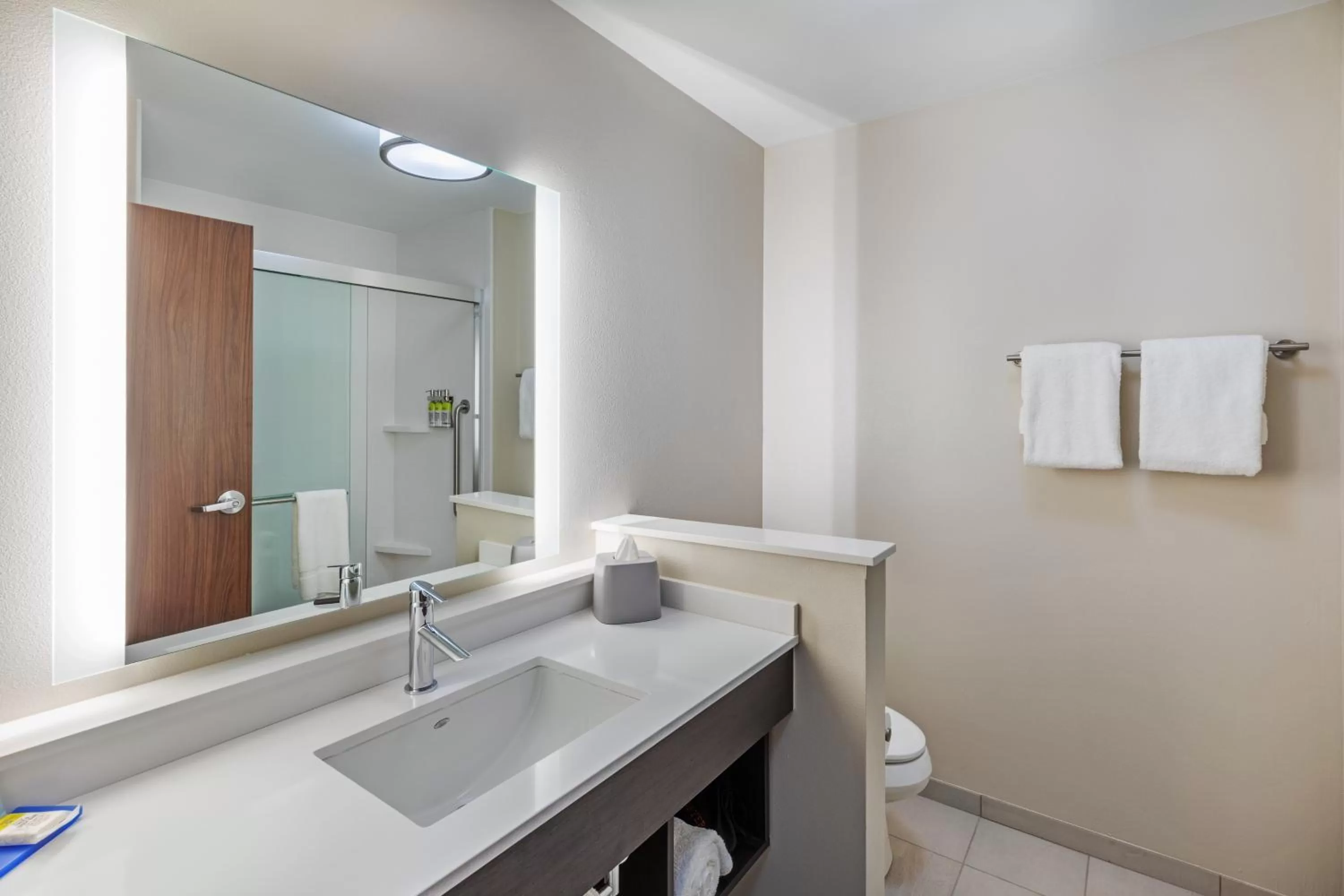 Holiday Inn Express & Suites Purcell by IHG