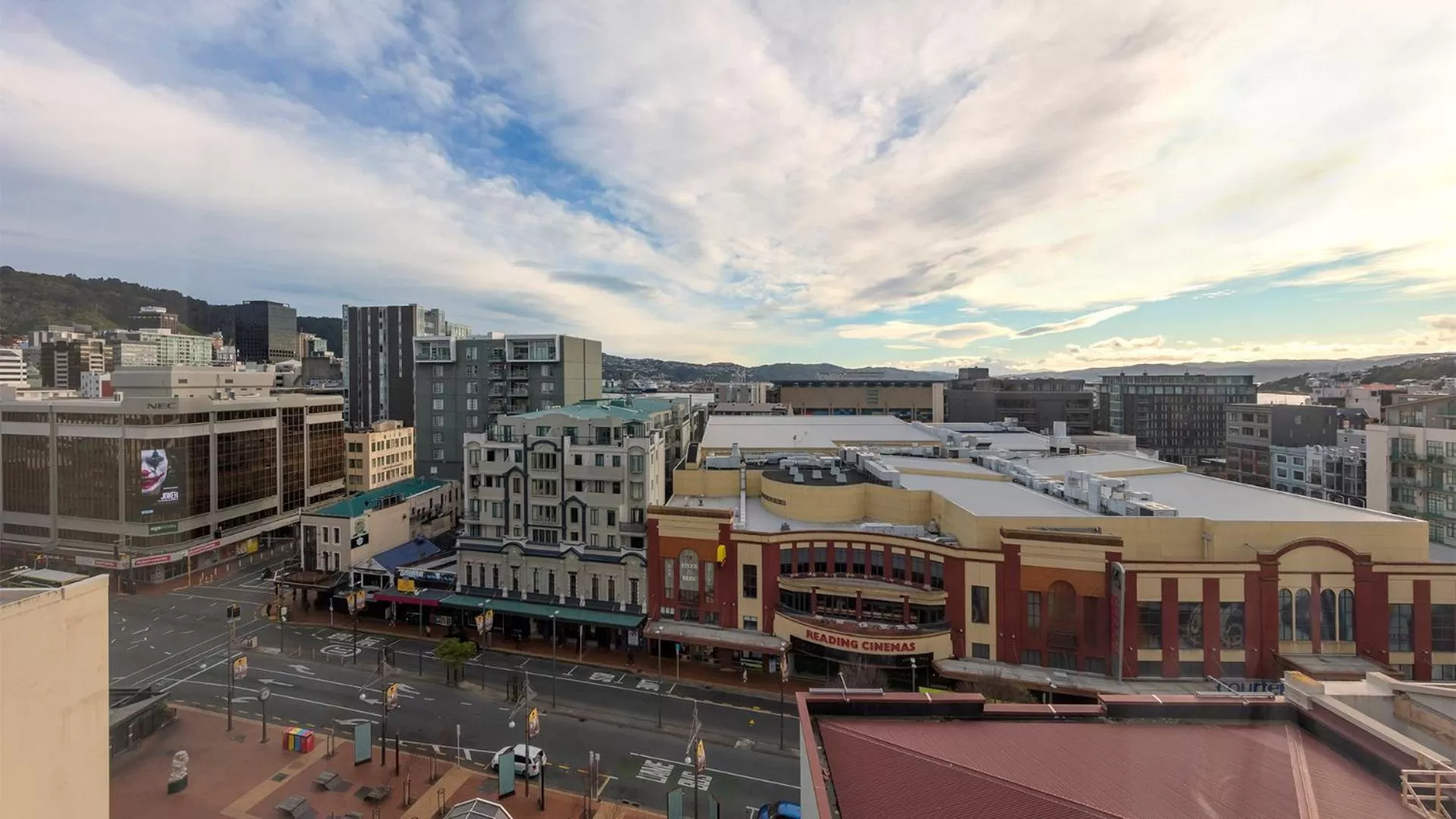 Neighbourhood in Oaks Wellington Hotel