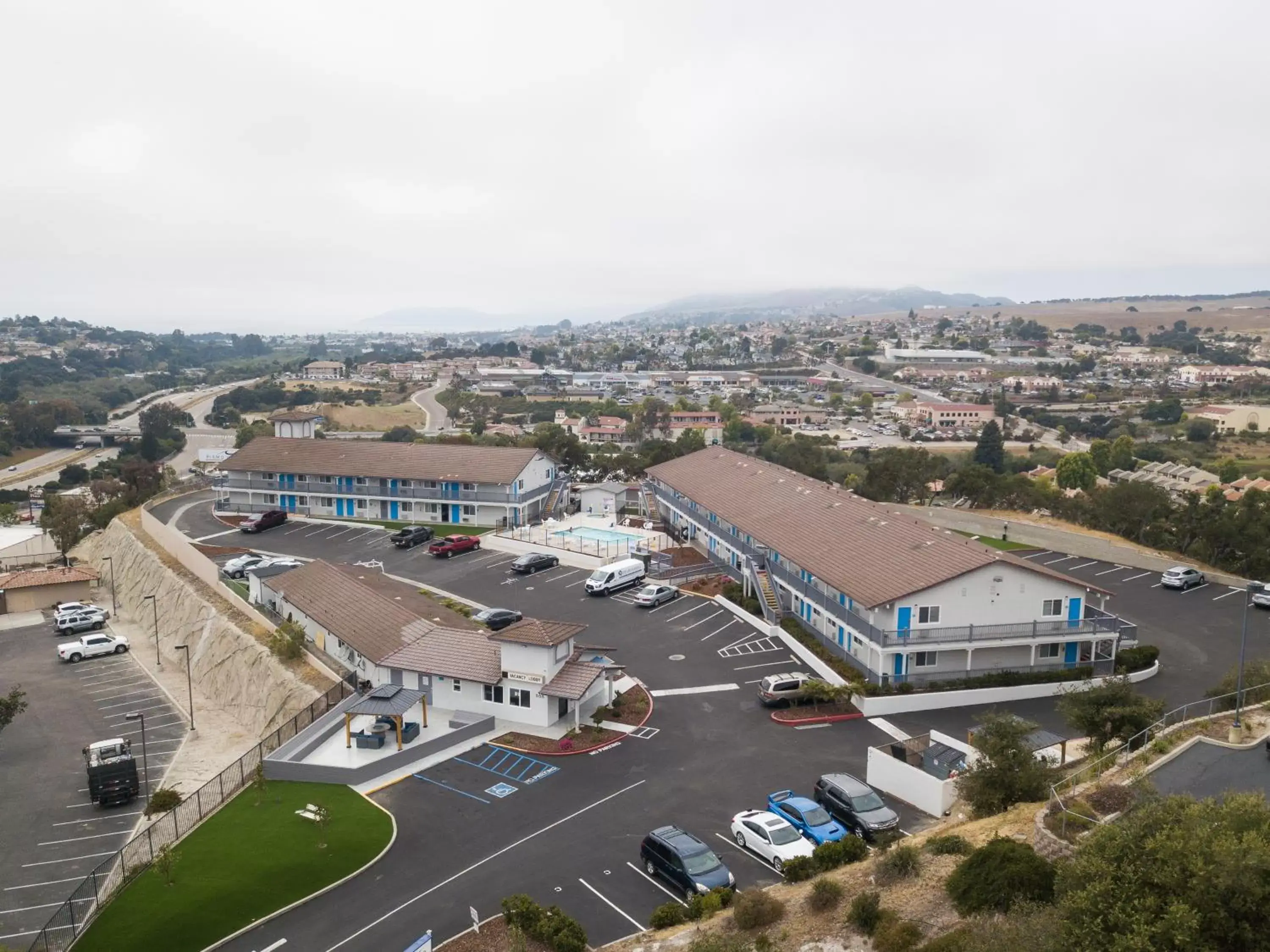 Bird's-eye View in Pismo View Inn