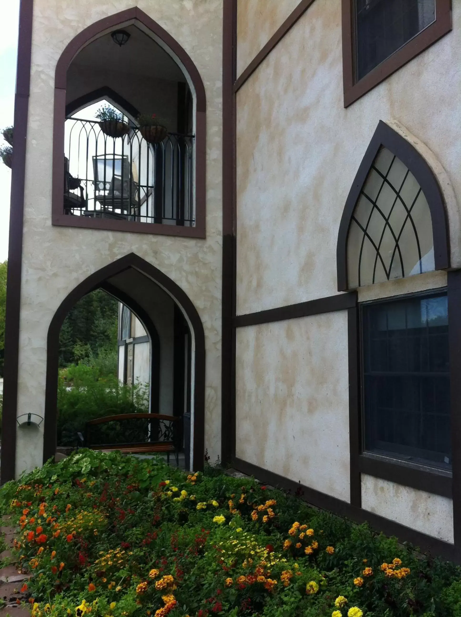 Garden, Property Building in Abbey Archway Inn