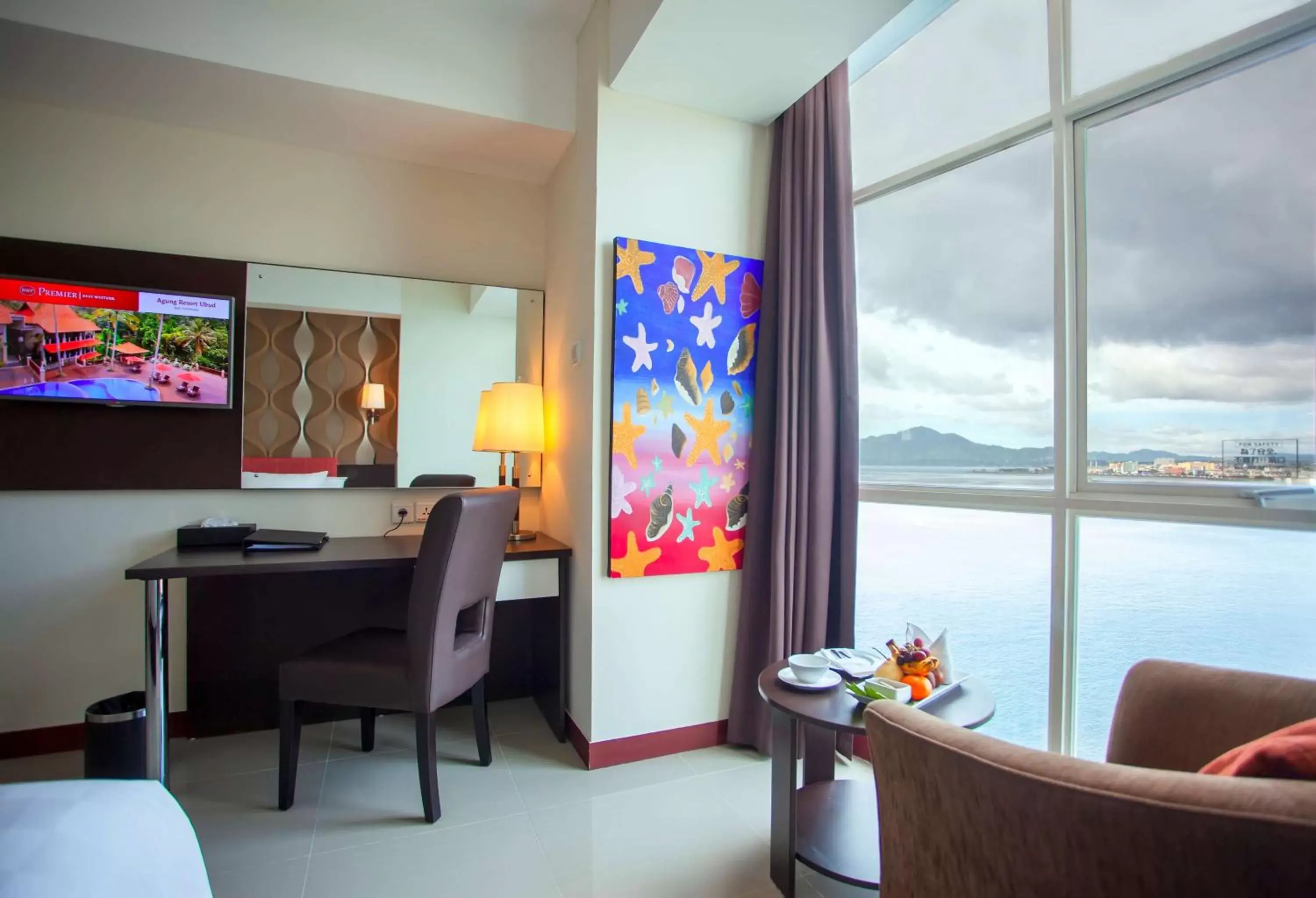 View (from property/room), TV/Entertainment Center in Best Western The Lagoon Hotel