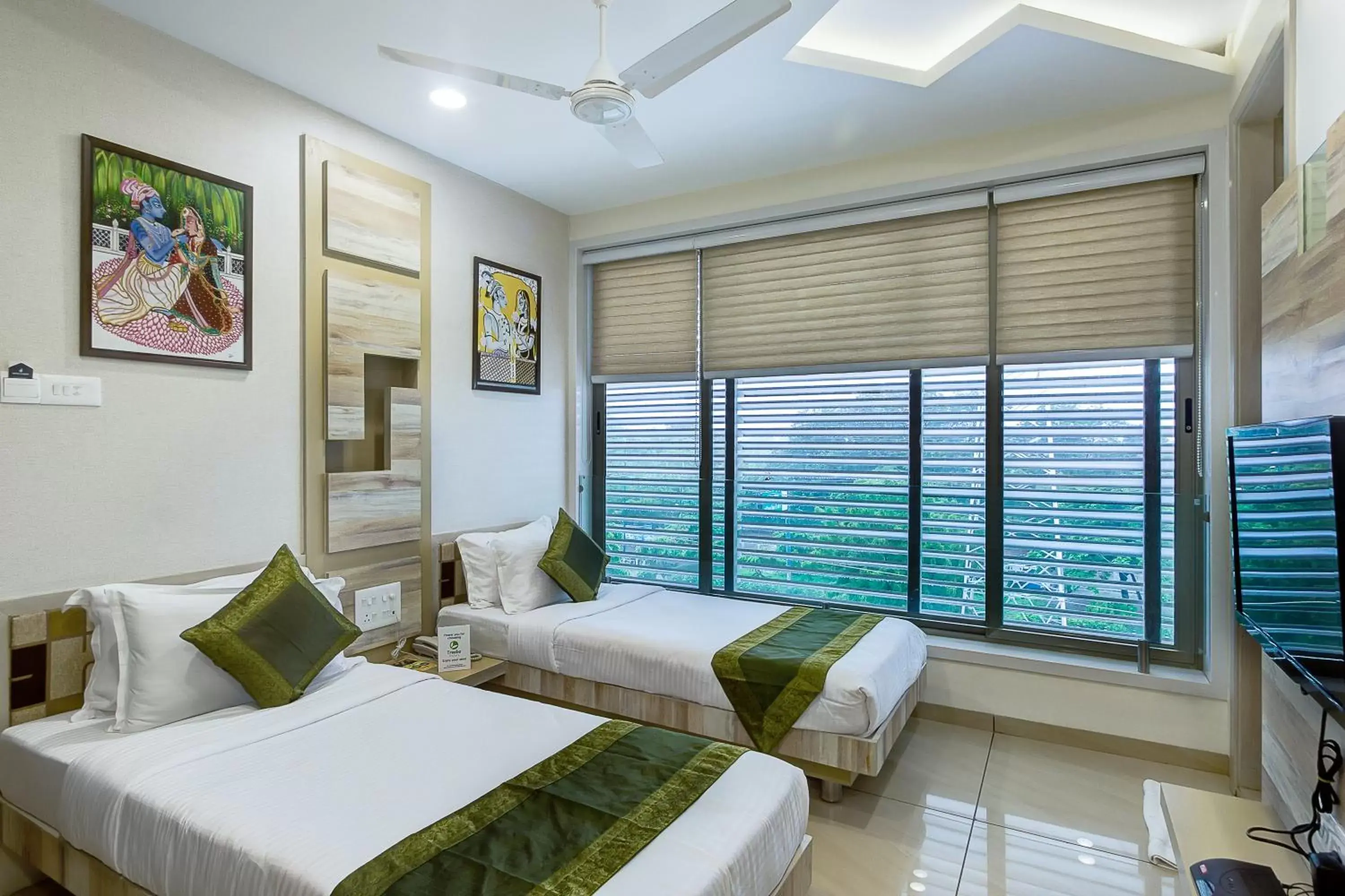 Standard Room - single occupancy in Treebo Daksh Residency Standard Room - single occupancy in Treebo Daksh Residency