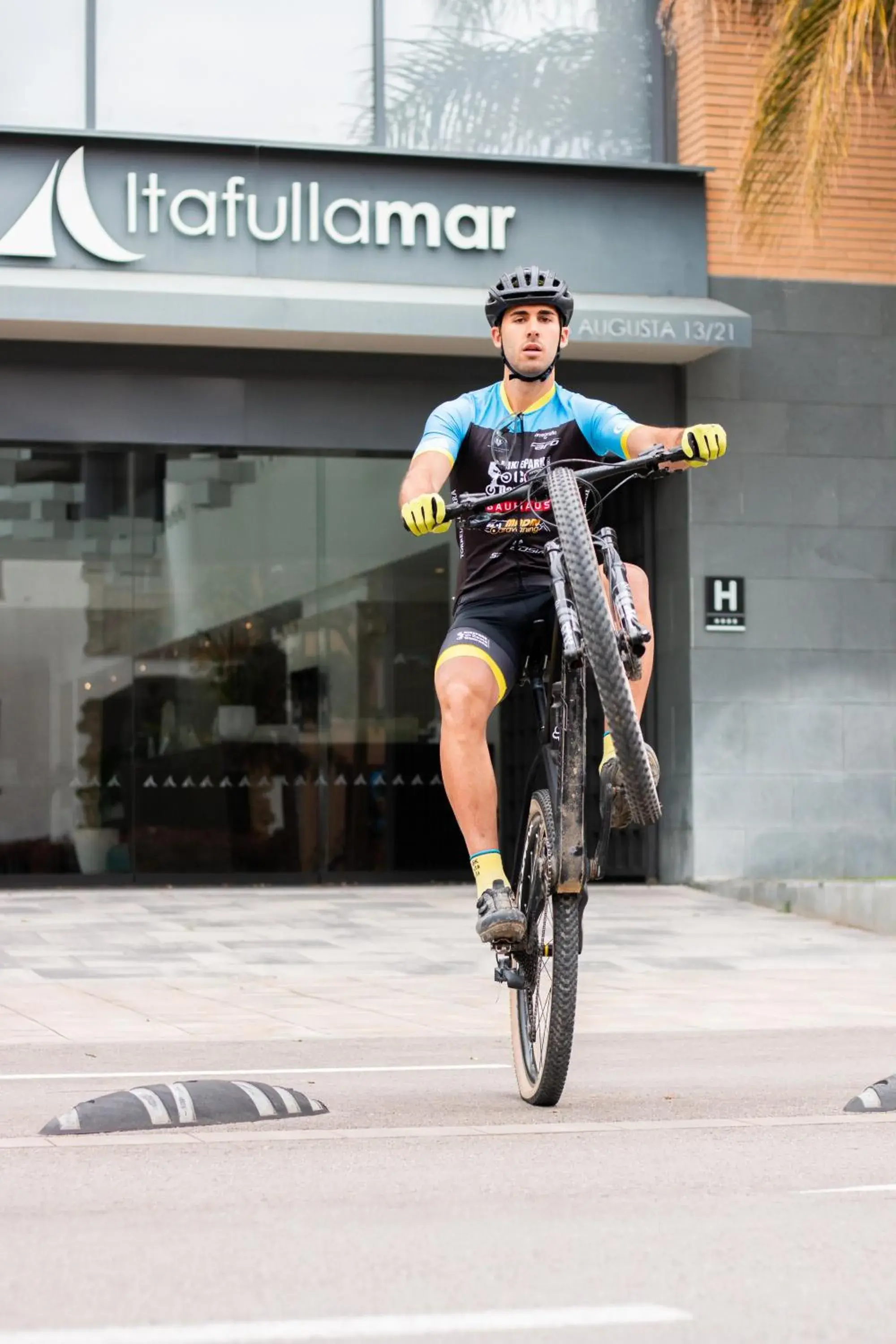 Biking in Altafulla Mar Hotel