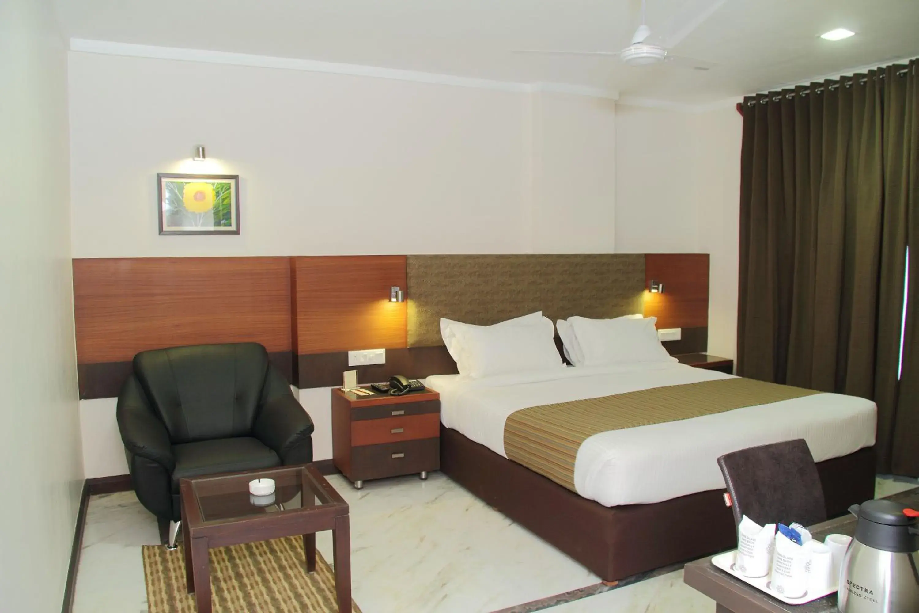 Photo of the whole room, Bed in Amantra Comfort Hotel