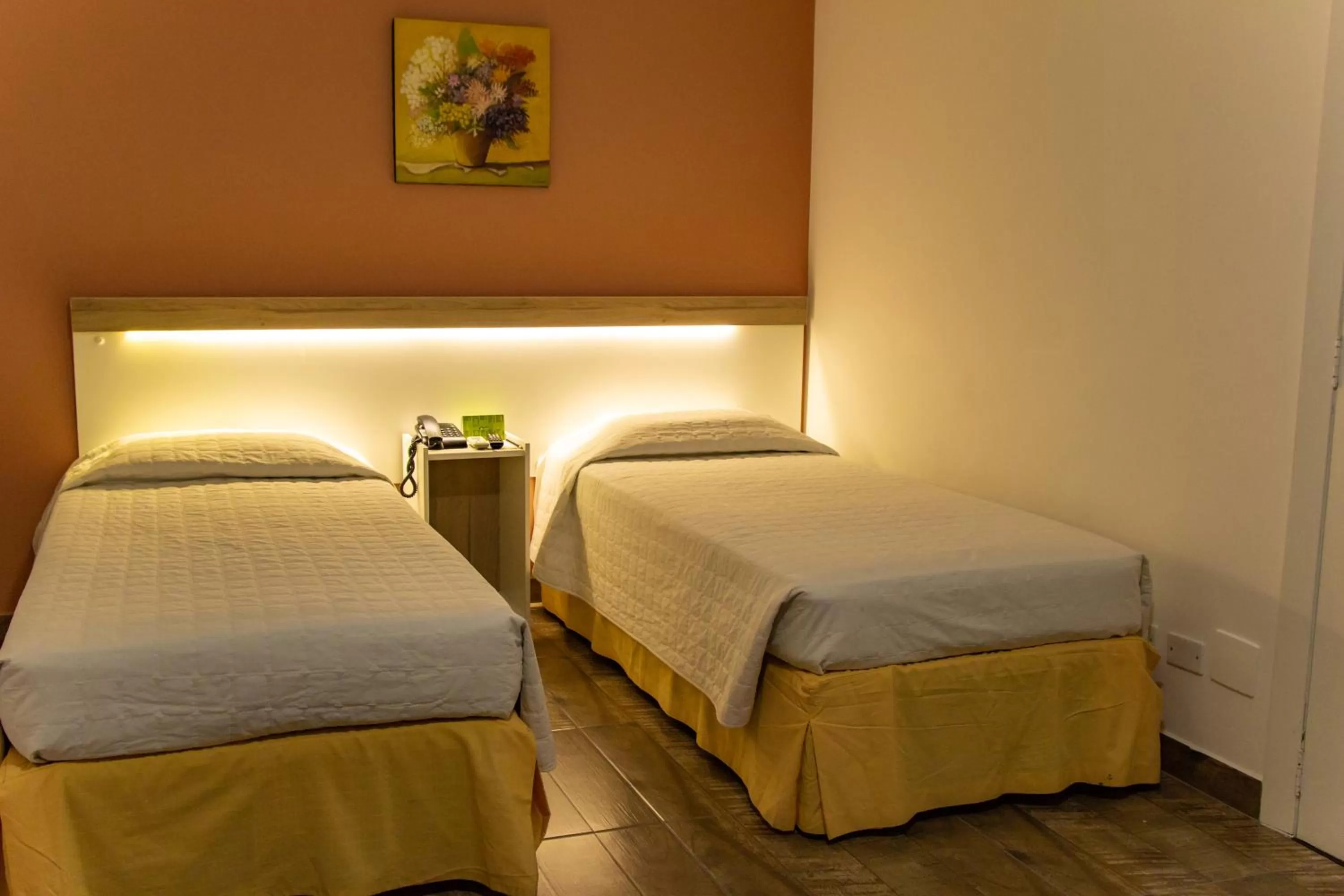 Bed in Bristol Upper Curitiba Alto da XV