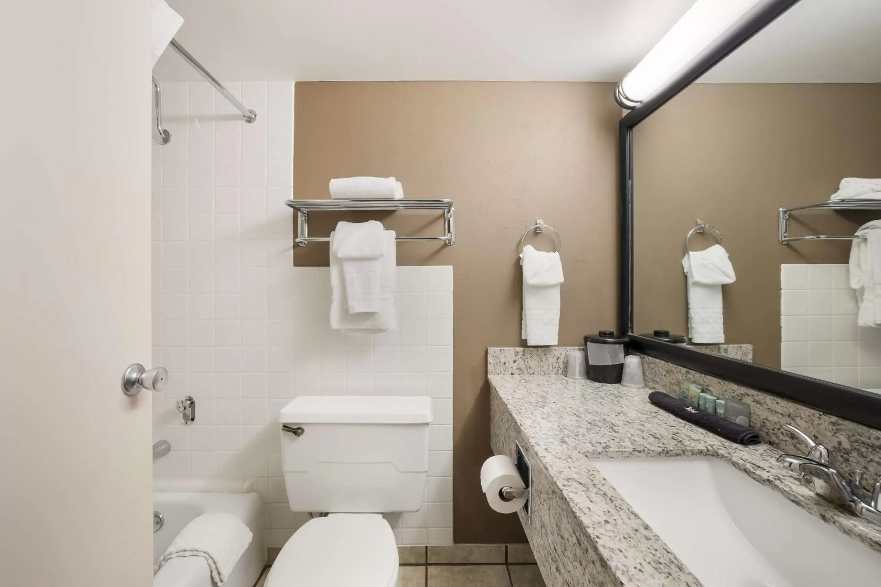 Bathroom in Best Western Riverfront Inn