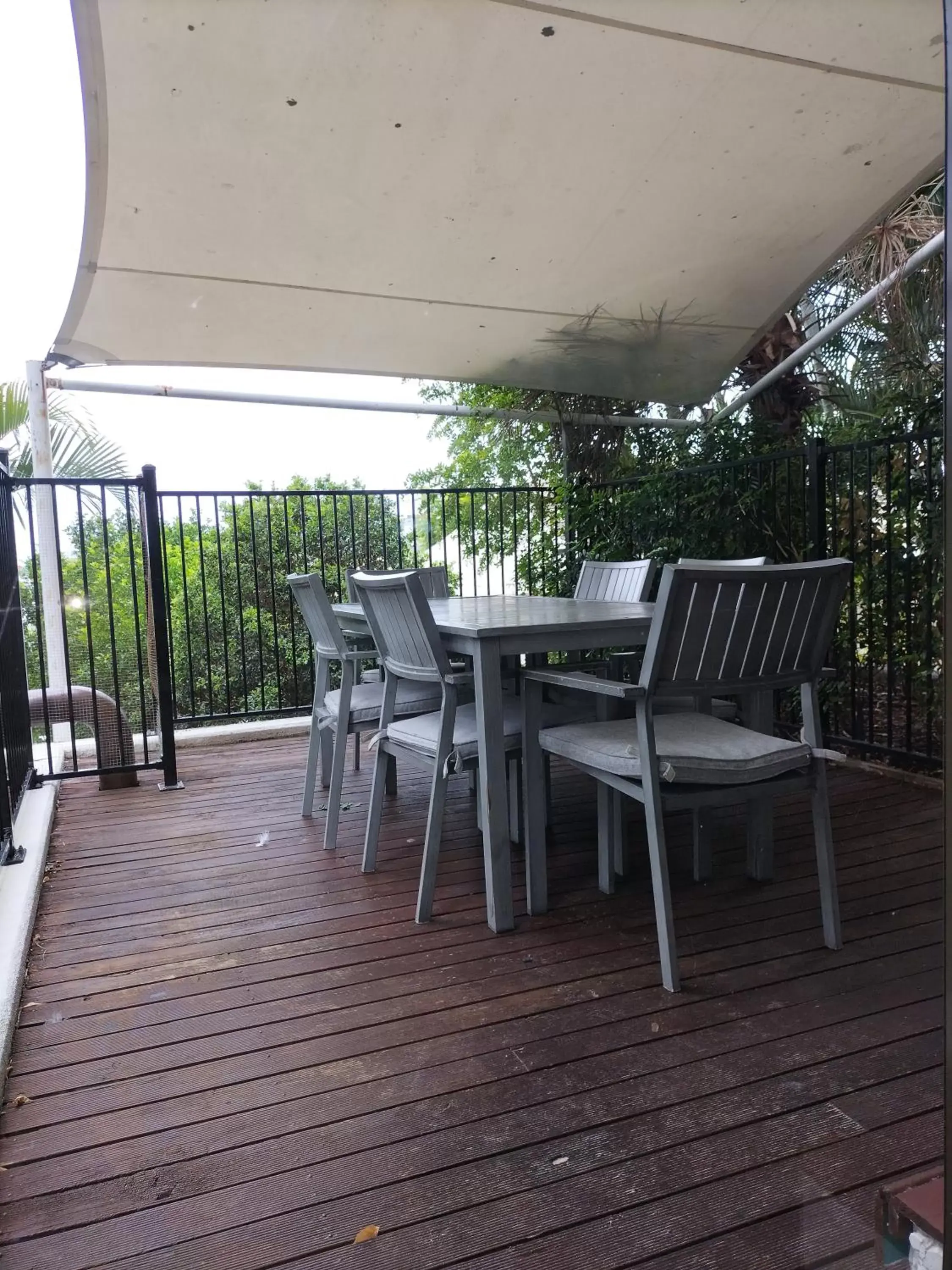 Patio in Tiki Hotel Apartments Surfers Paradise