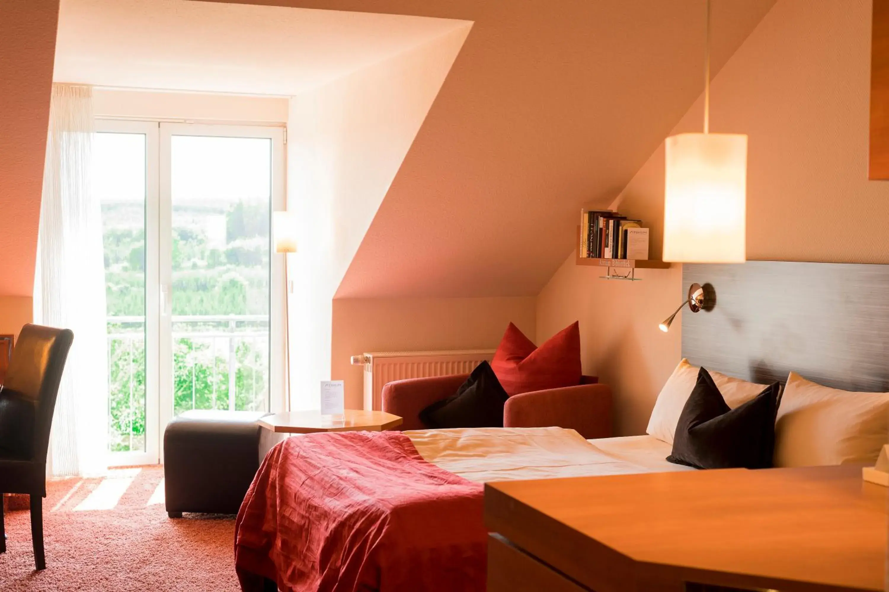 Photo of the whole room, Bed in Atrium Hotel Mainz