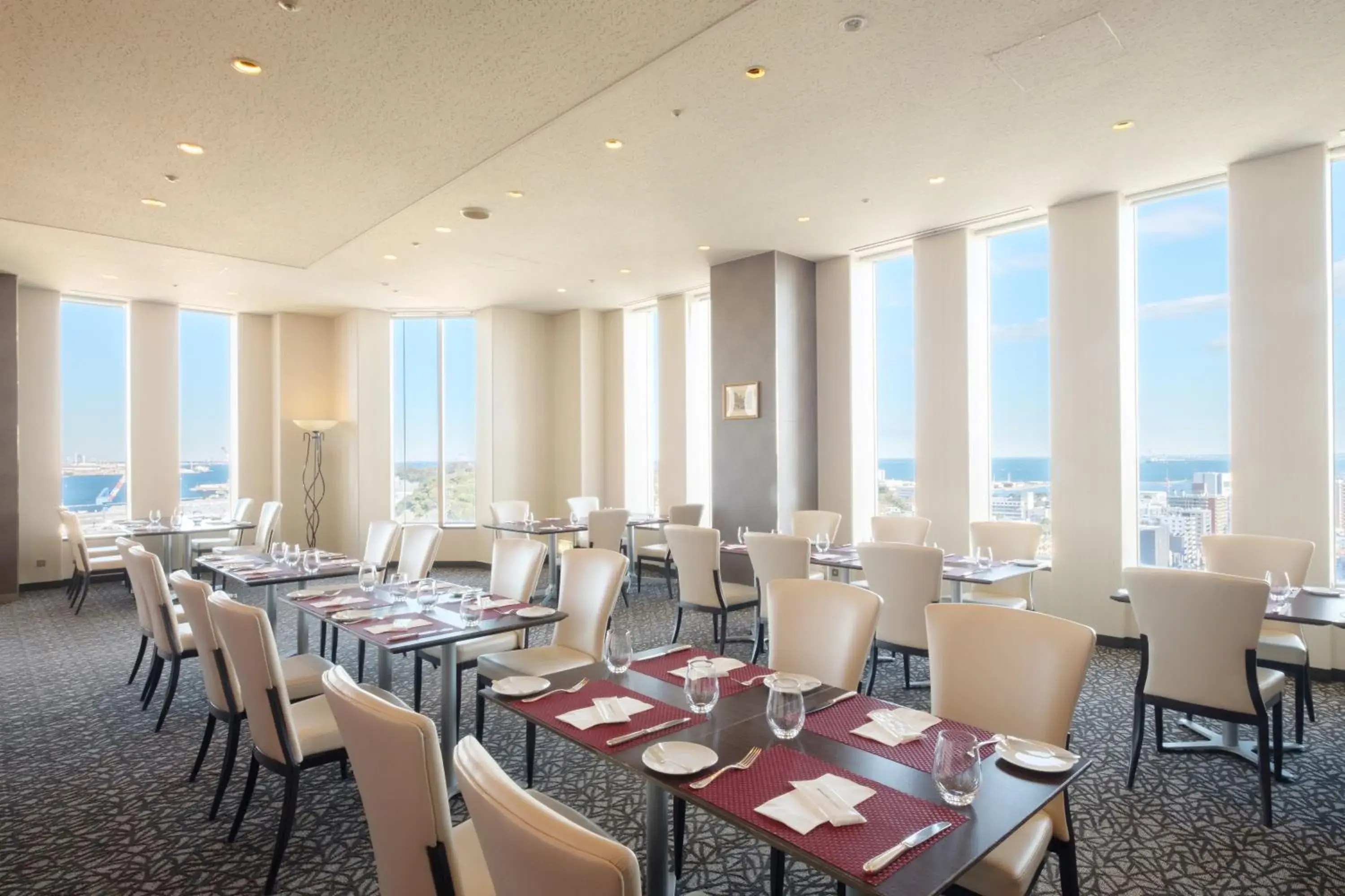 Restaurant/Places to Eat in Mercure Hotel Yokosuka