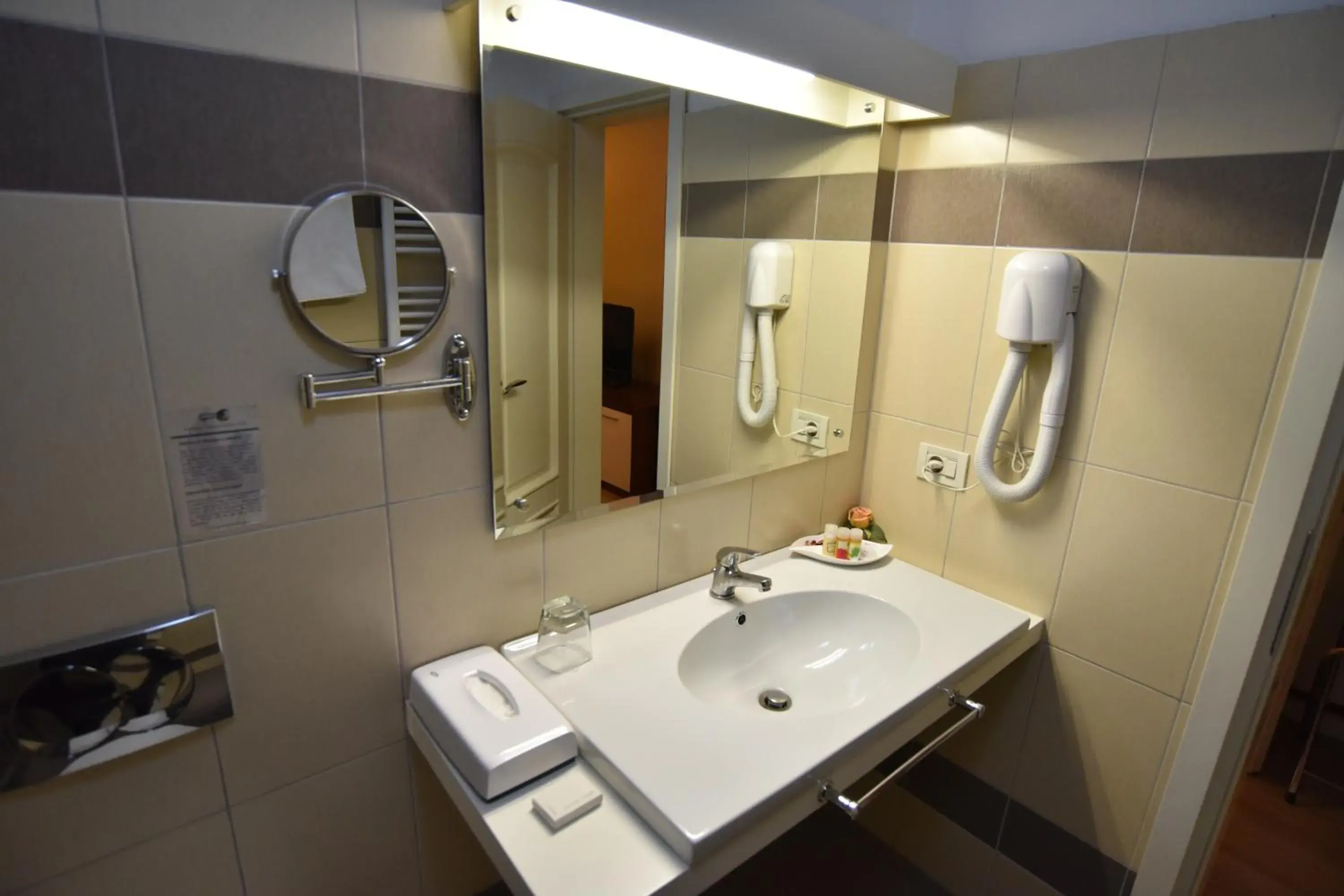 Bathroom in Hotel Sokrat