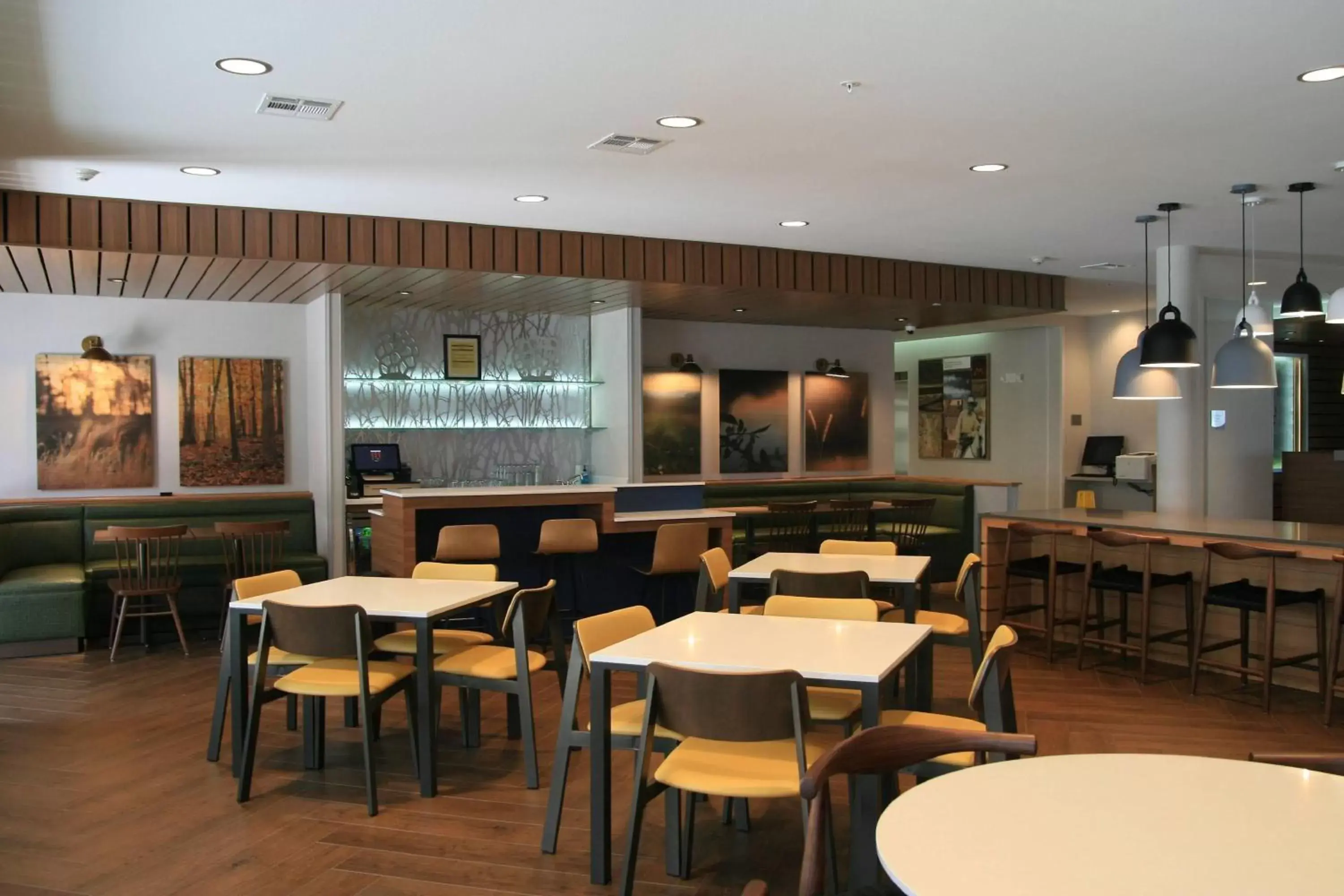 Breakfast, Restaurant/Places to Eat in Fairfield Inn & Suites by Marriott Liberal