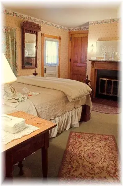 Bed in White Lace Inn