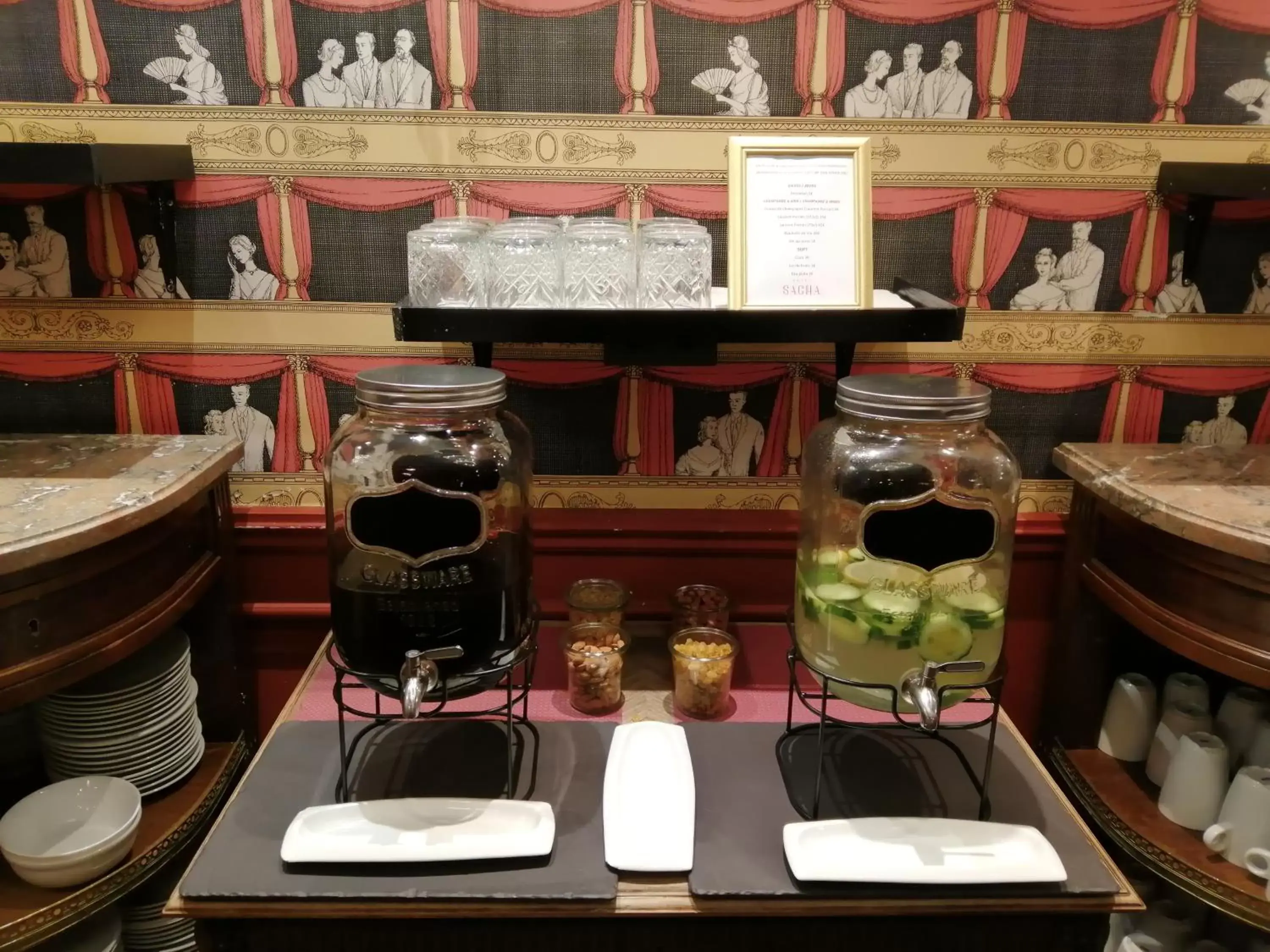 Lounge or bar in Hotel Sacha Lounge or bar in Hotel Sacha