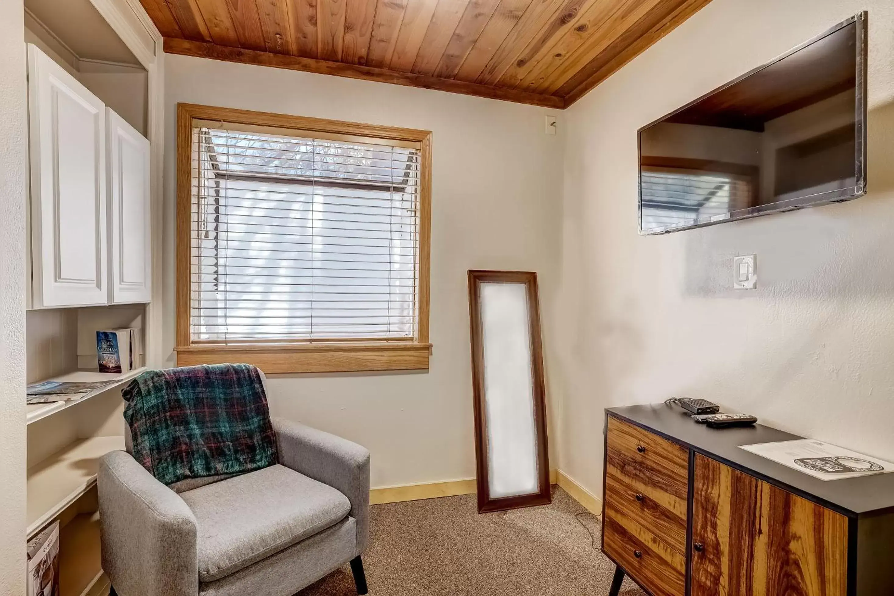 Seating Area in Heavenly Valley Lodge