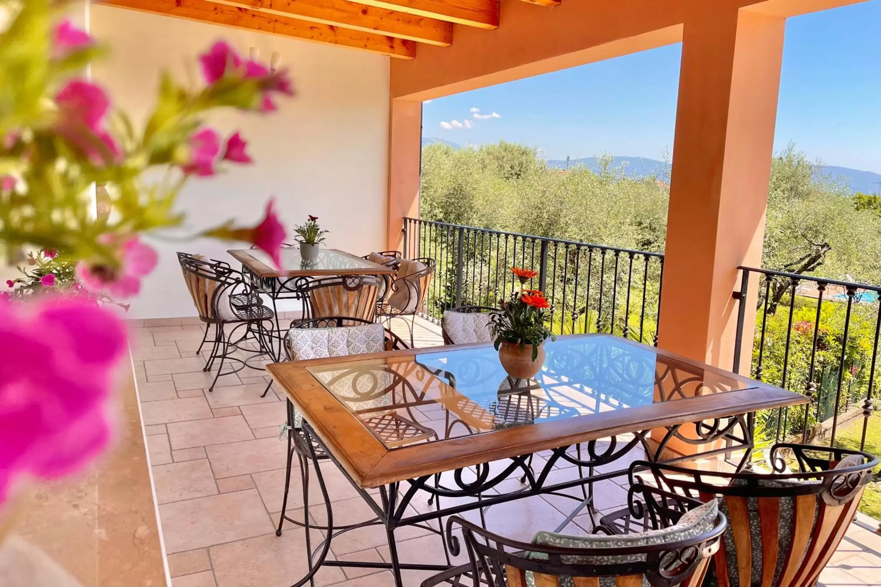 Balcony/Terrace in Albergo Vittoria