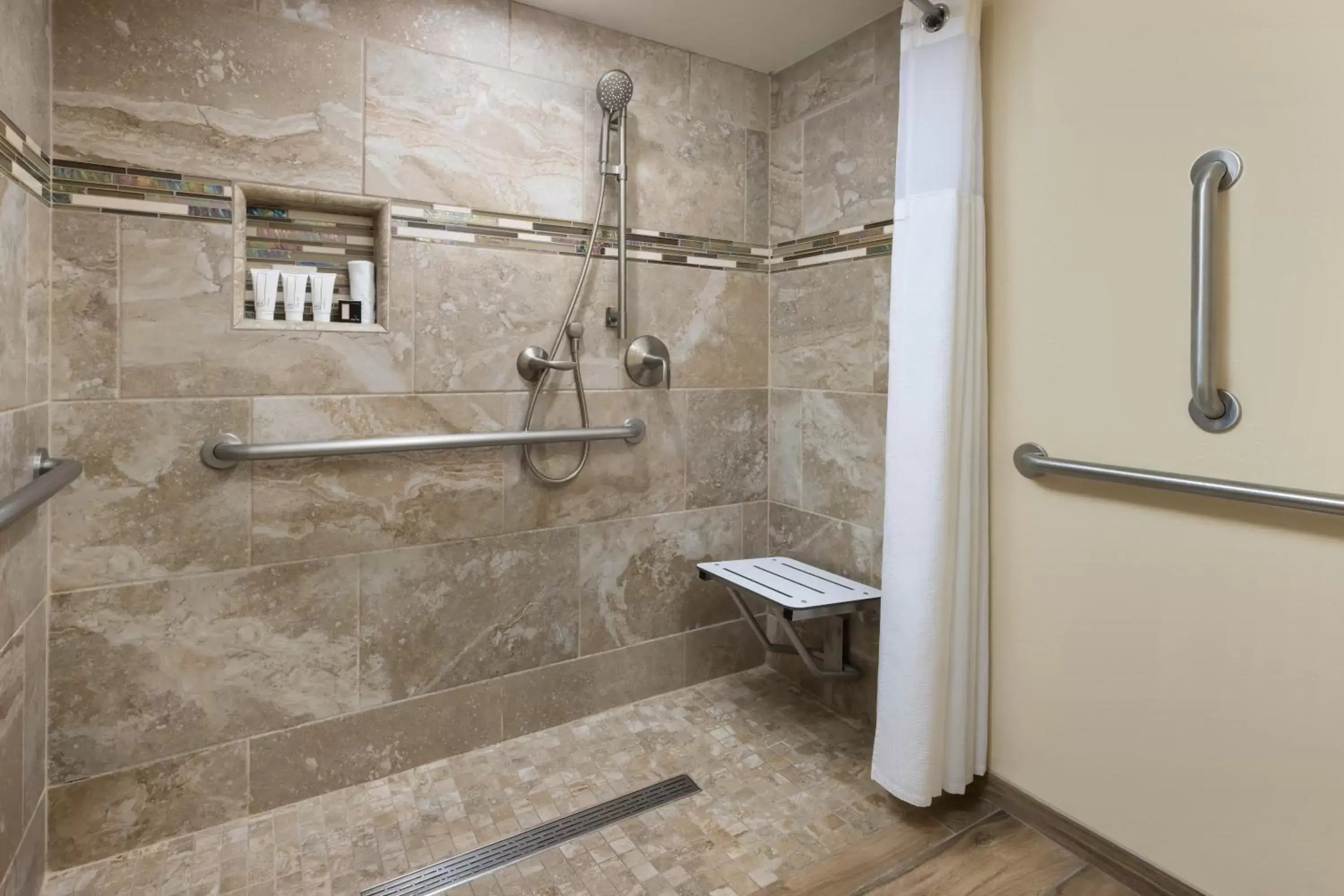 Shower, Bathroom in The Scottsdale Plaza Resort & Villas
