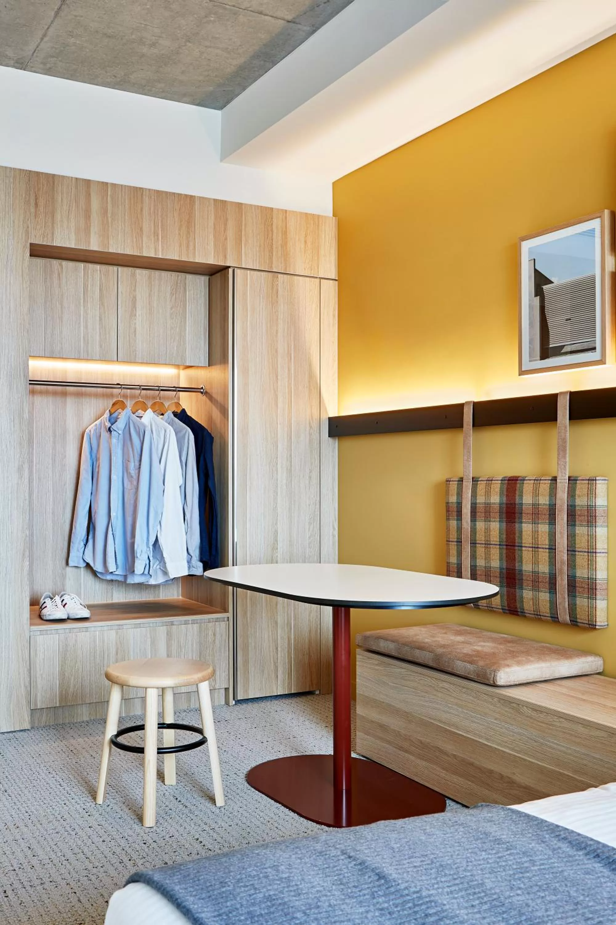 Seating area, Bed in Lanbruk Richmond Hill